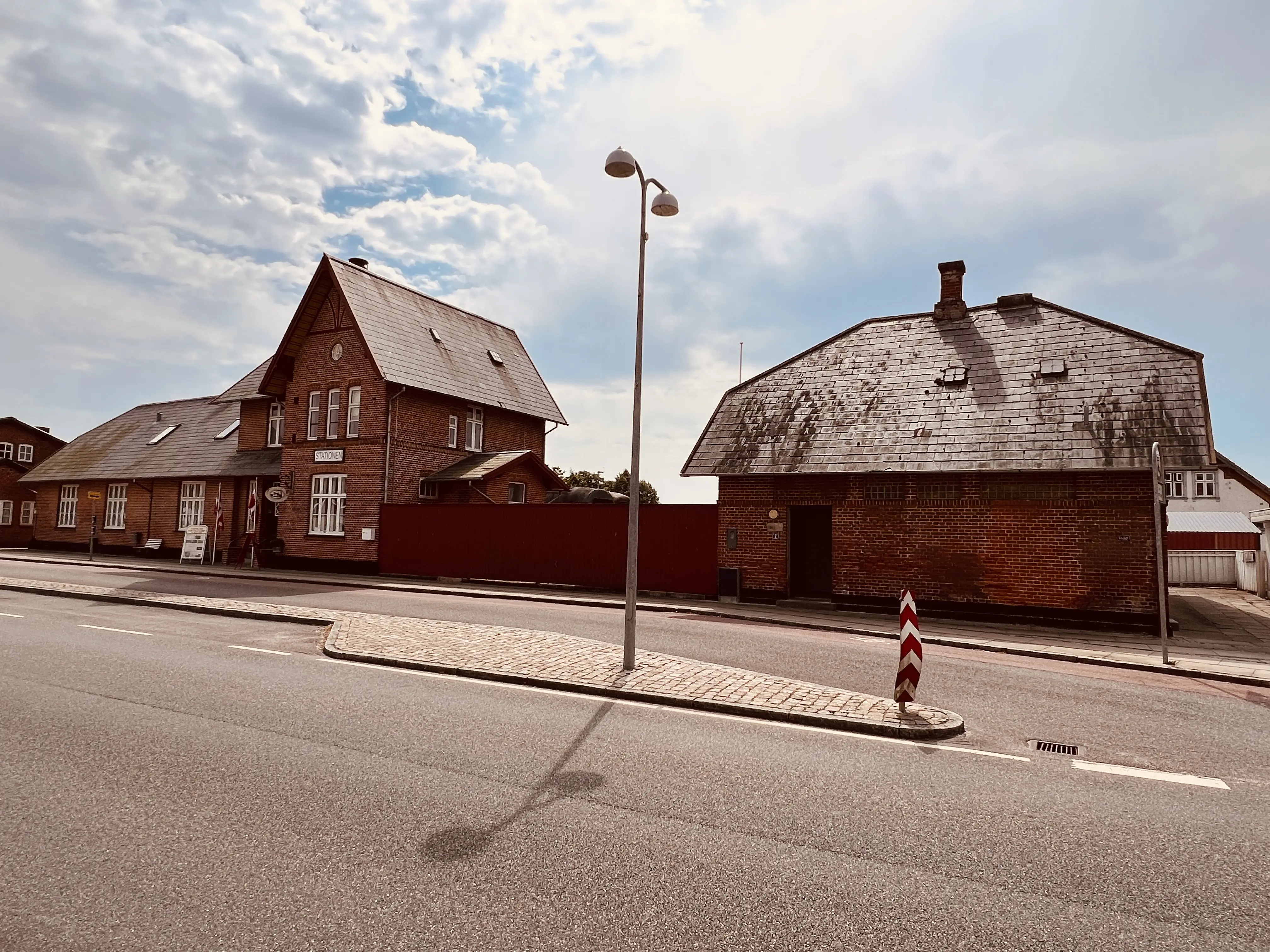 Billede af Allingåbro Station. Billede af Allingåbro Station.