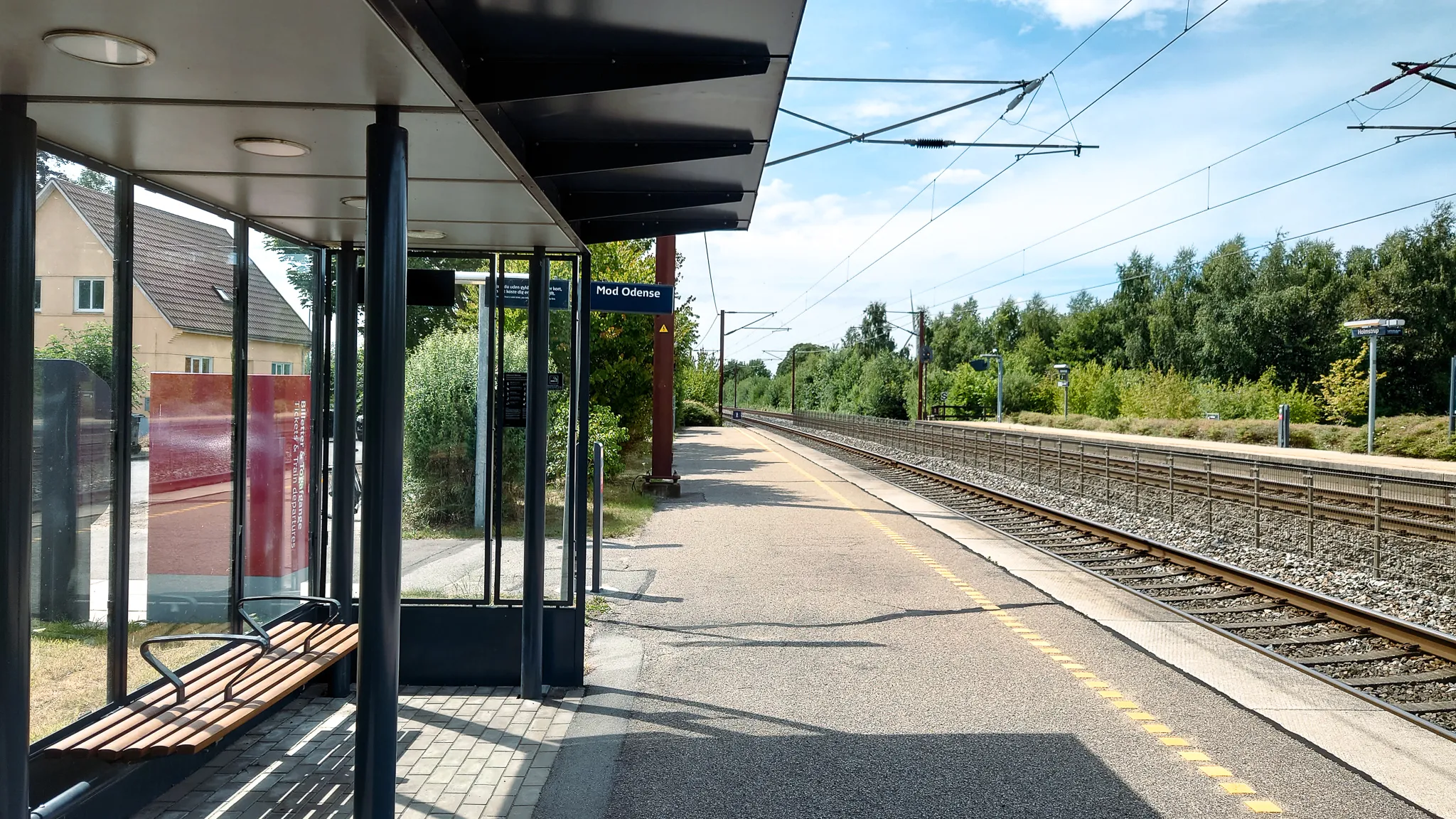 Billede af Holmstrup Trinbræt. Billede af Holmstrup Trinbræt.