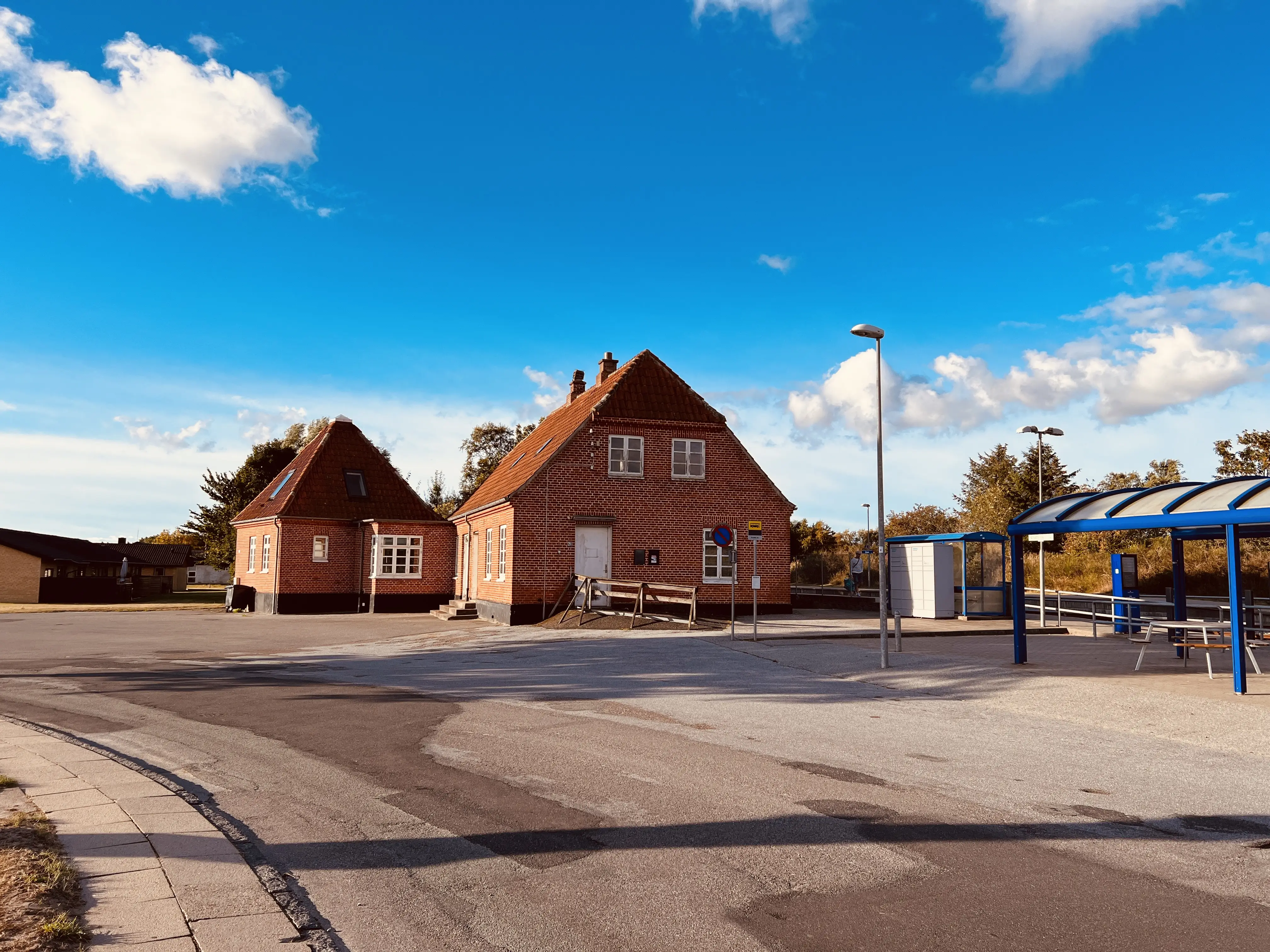 Billede af Ålbæk Station. Billede af Ålbæk Station.