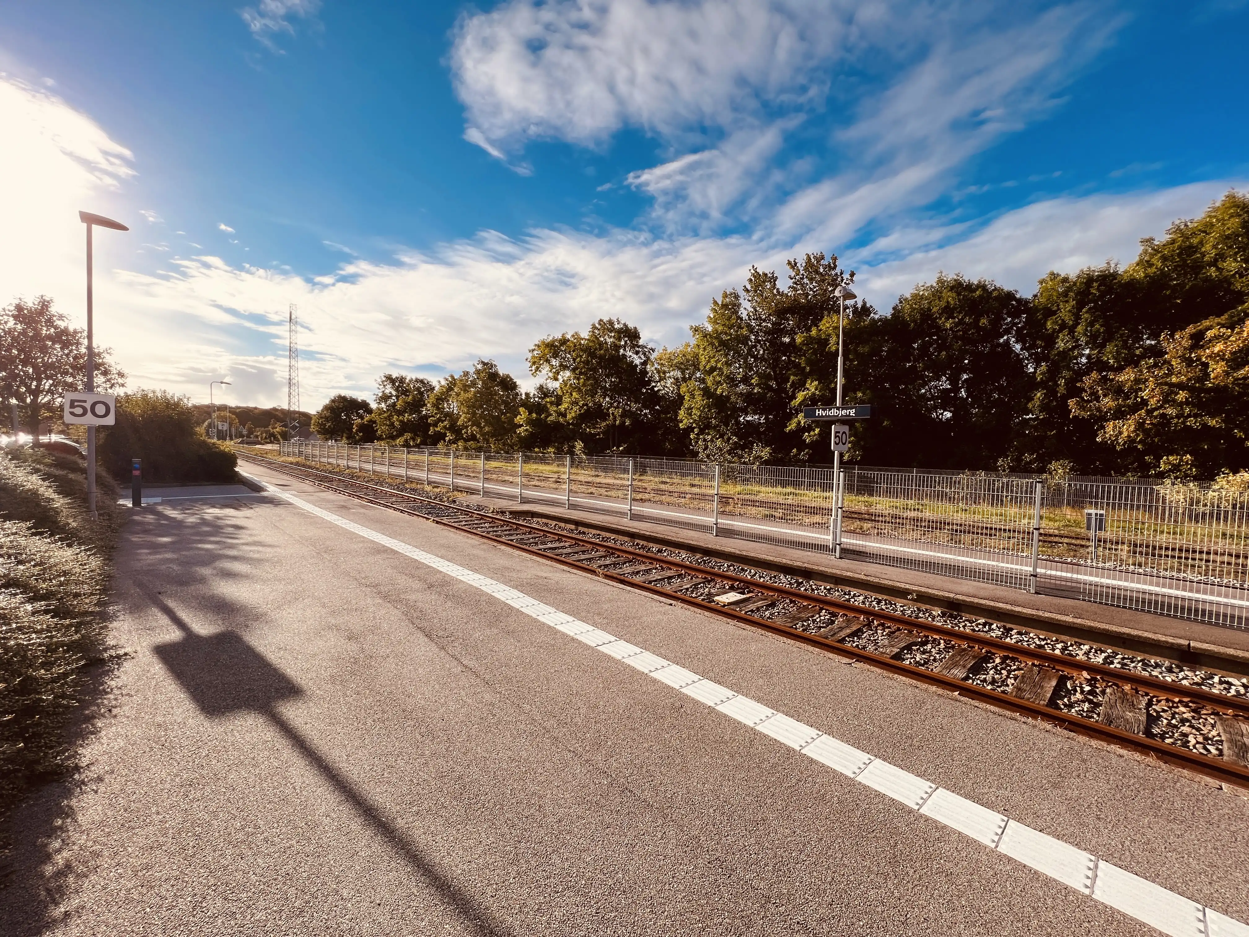 Billede af Hvidbjerg Trinbræt. Billede af Hvidbjerg Trinbræt.