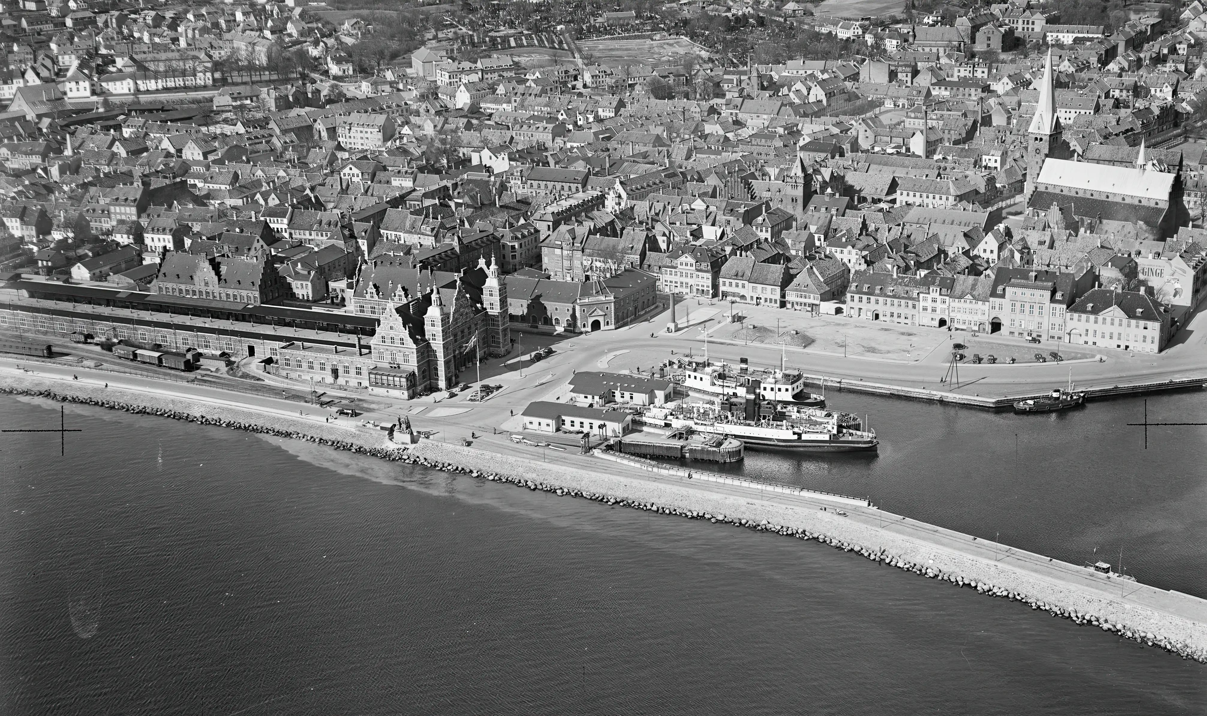 Billede af Helsingør Banegård. Billede af Helsingør Banegård.