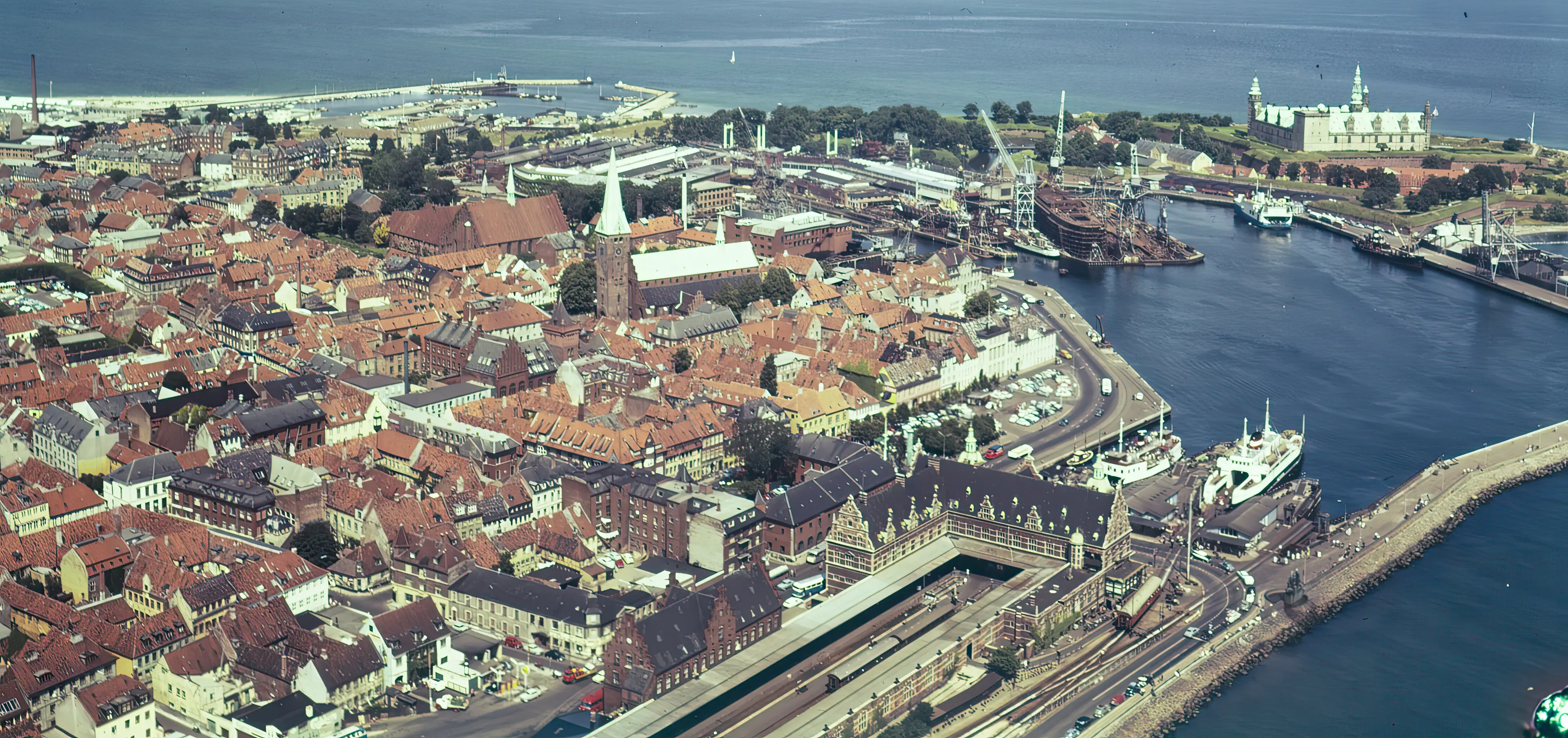 Billede af Helsingør Banegård. Billede af Helsingør Banegård.