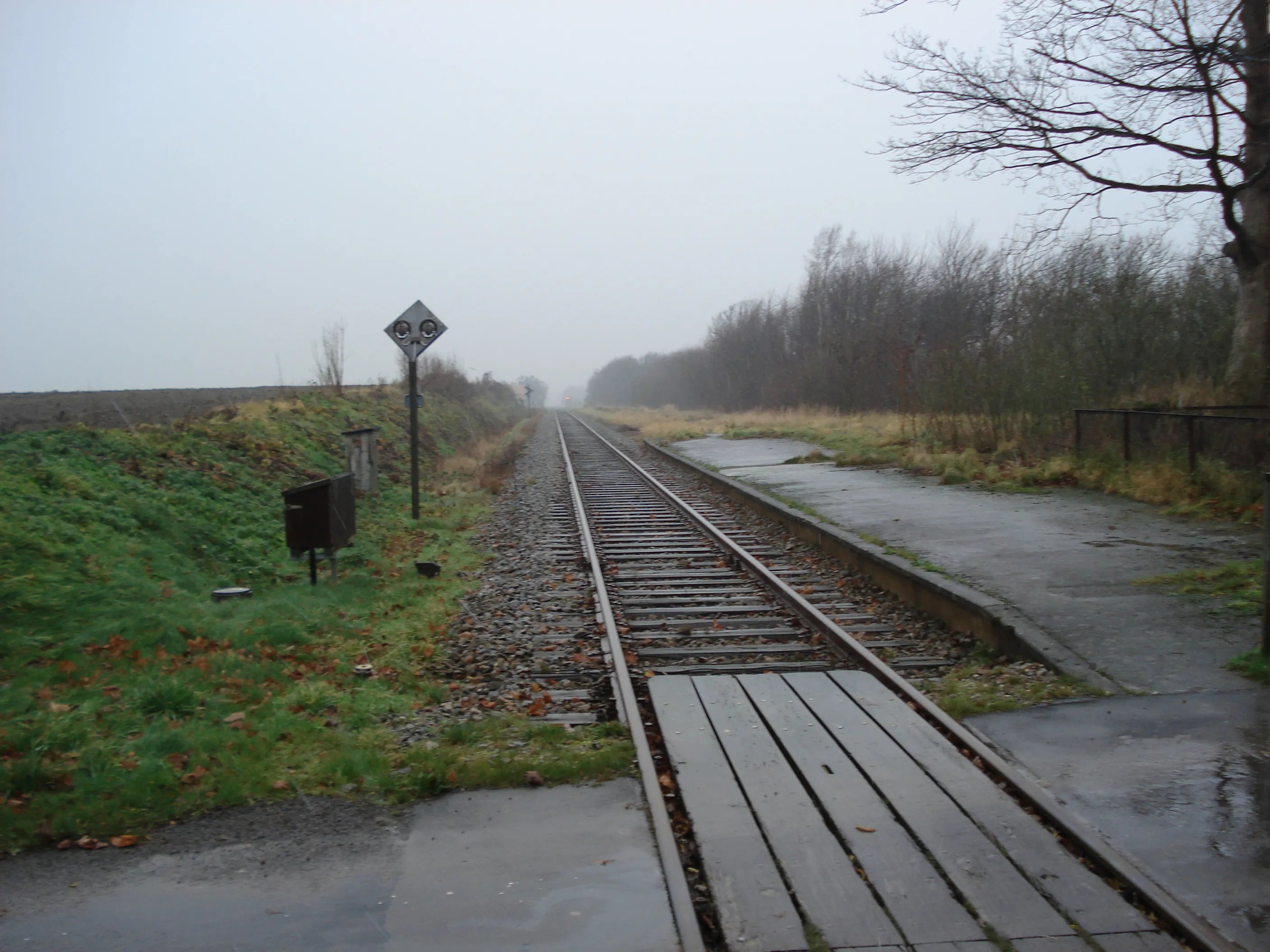 Billede af Marrebæk Trinbræt - Trinbræt er nedrevet, men Marrebæk Trinbræt har ligget her. Billede af Marrebæk Trinbræt - Trinbræt er nedrevet, men Marrebæk Trinbræt har ligget her.