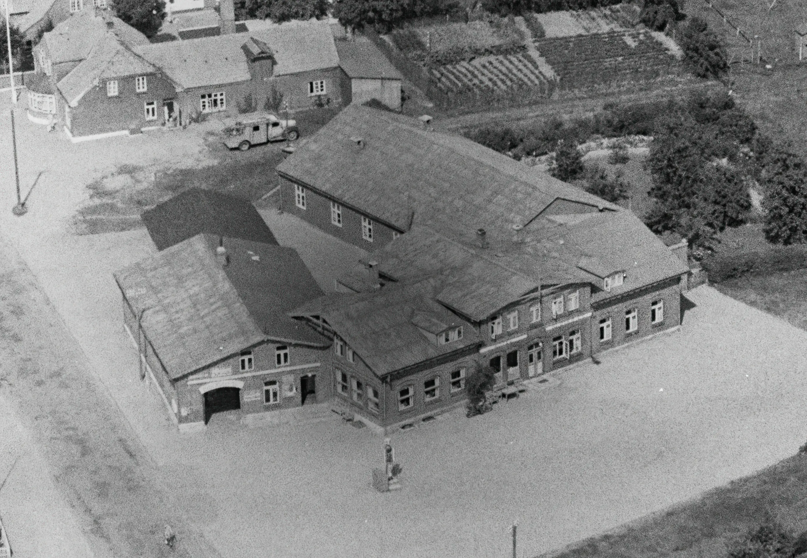 Billede af Hellevad (Smalspor) Stationskro. Billede af Hellevad (Smalspor) Stationskro.