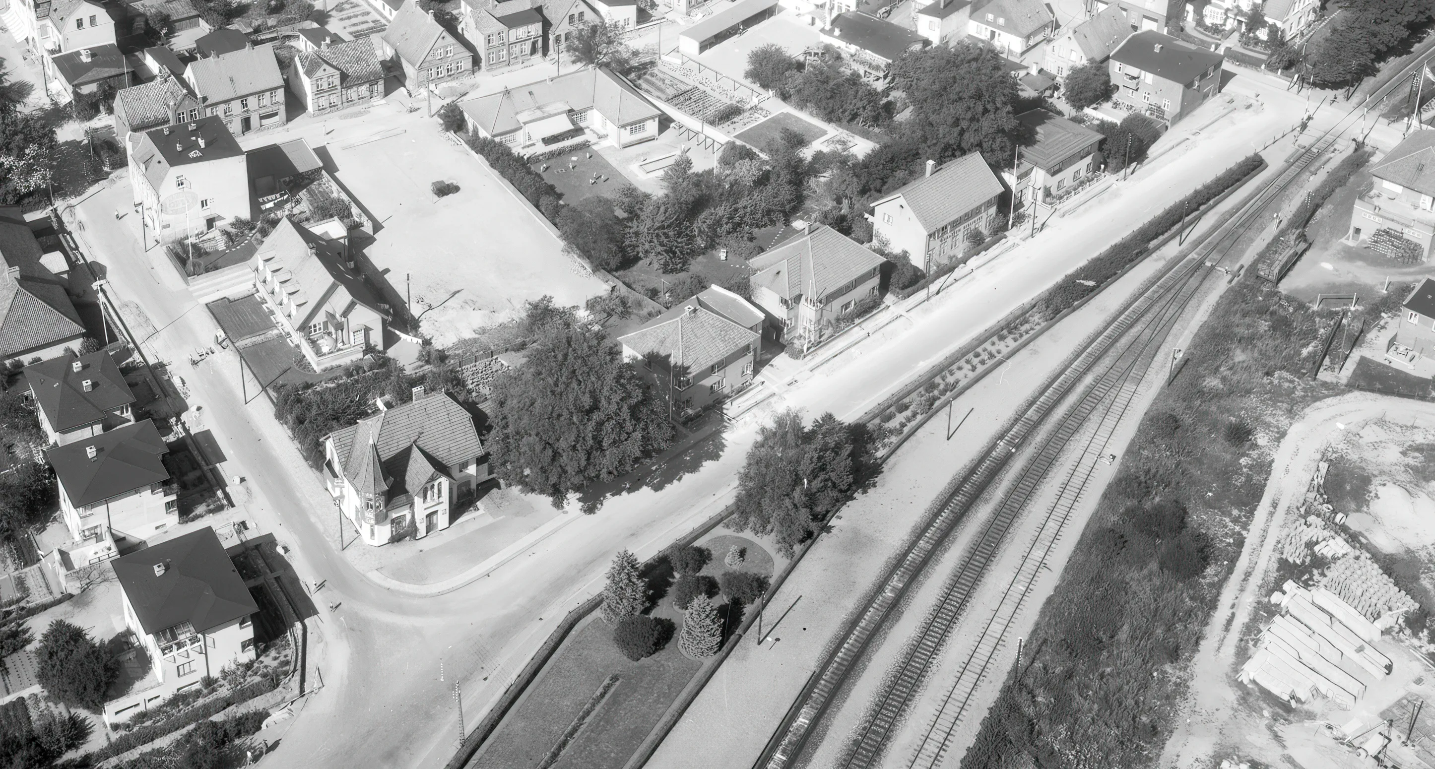 Billede af Gråsten Amtsbanegård. Billede af Gråsten Amtsbanegård.