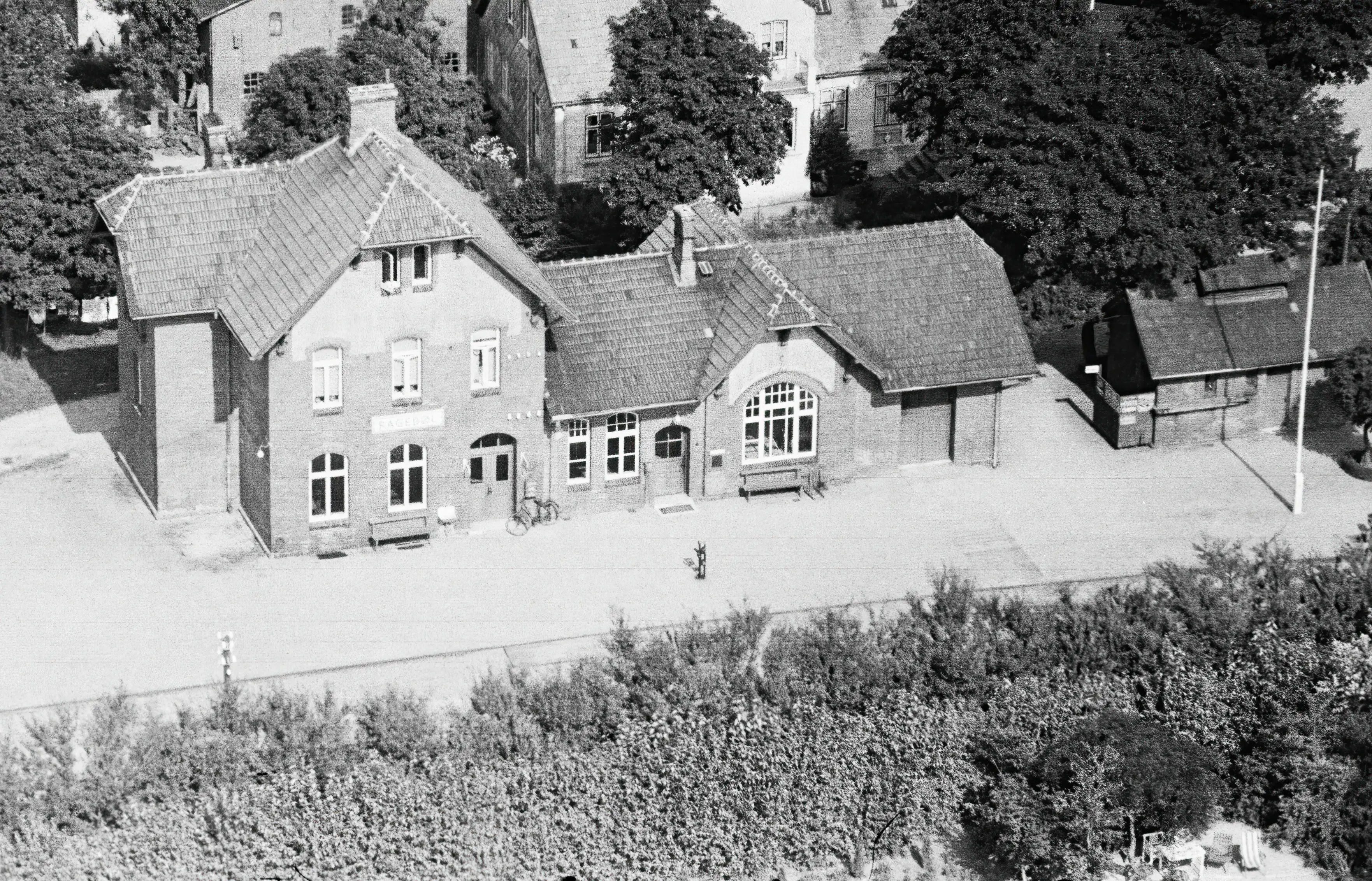 Billede af Ragebøl Station. Billede af Ragebøl Station.