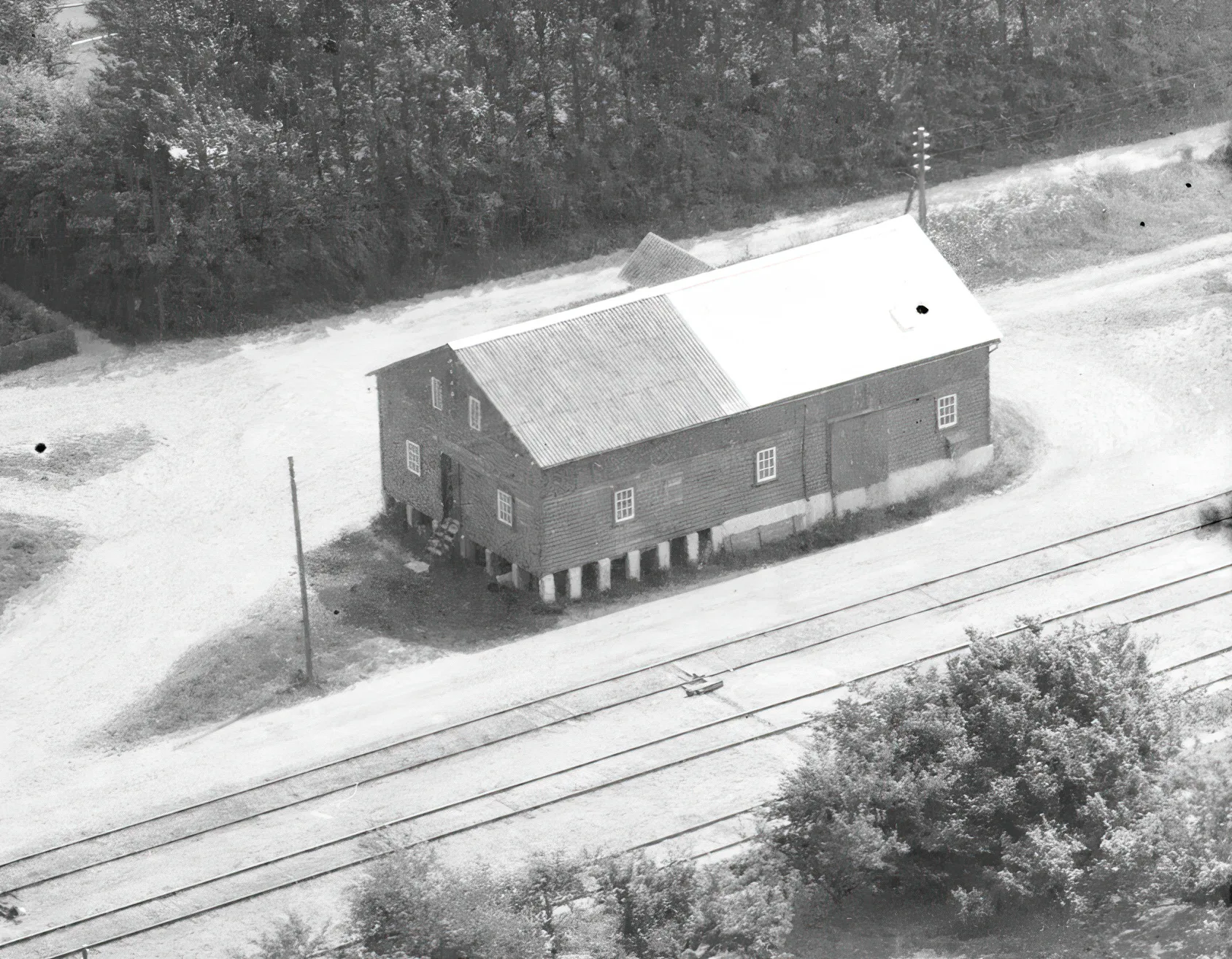 Billede af Skelund Stations varehus. Billede af Skelund Stations varehus.
