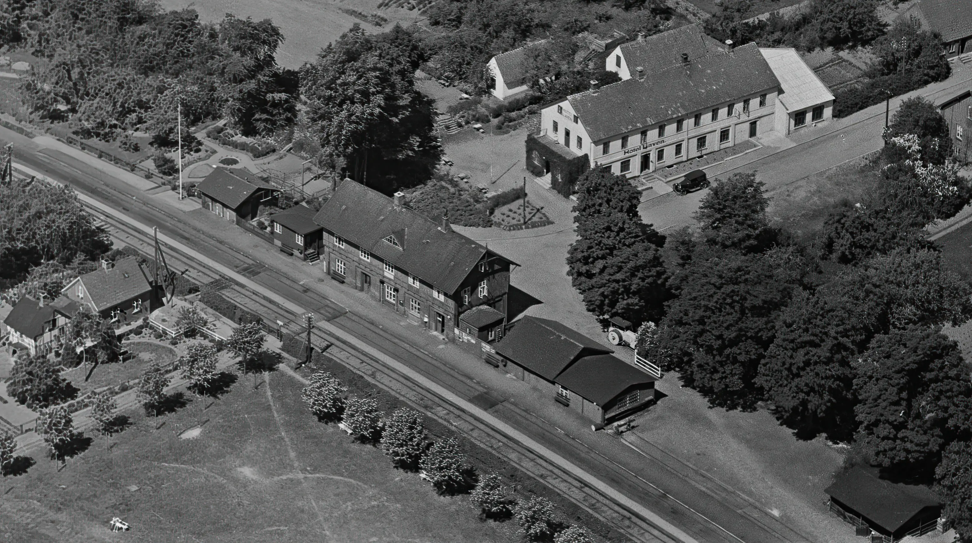 Billede af Laven Station. Billede af Laven Station.