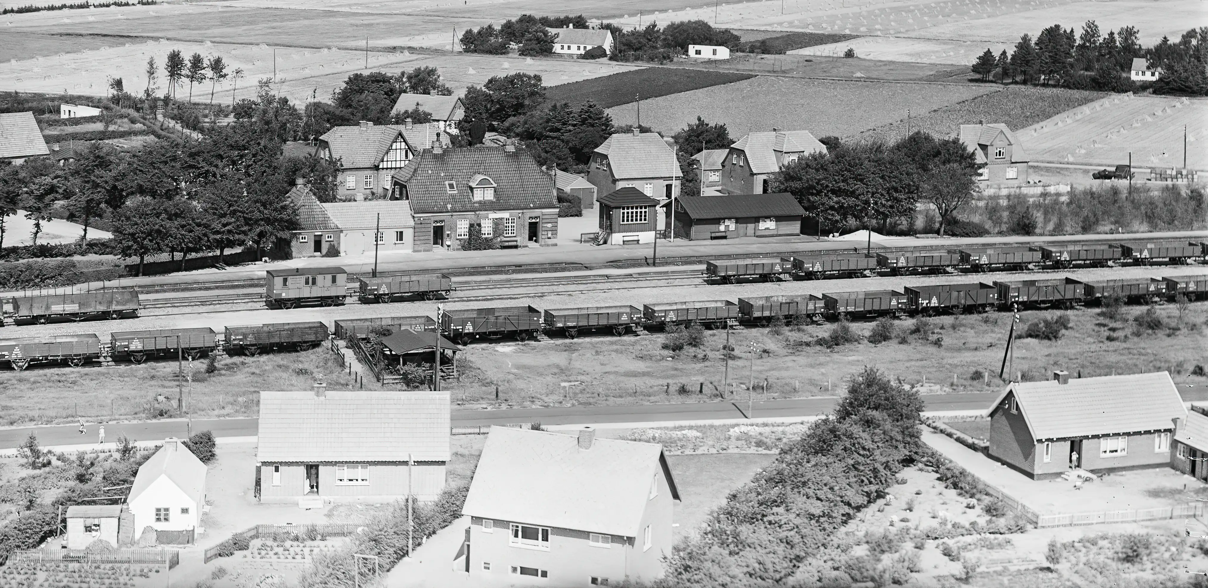 Billede af Engesvang Station. Billede af Engesvang Station.