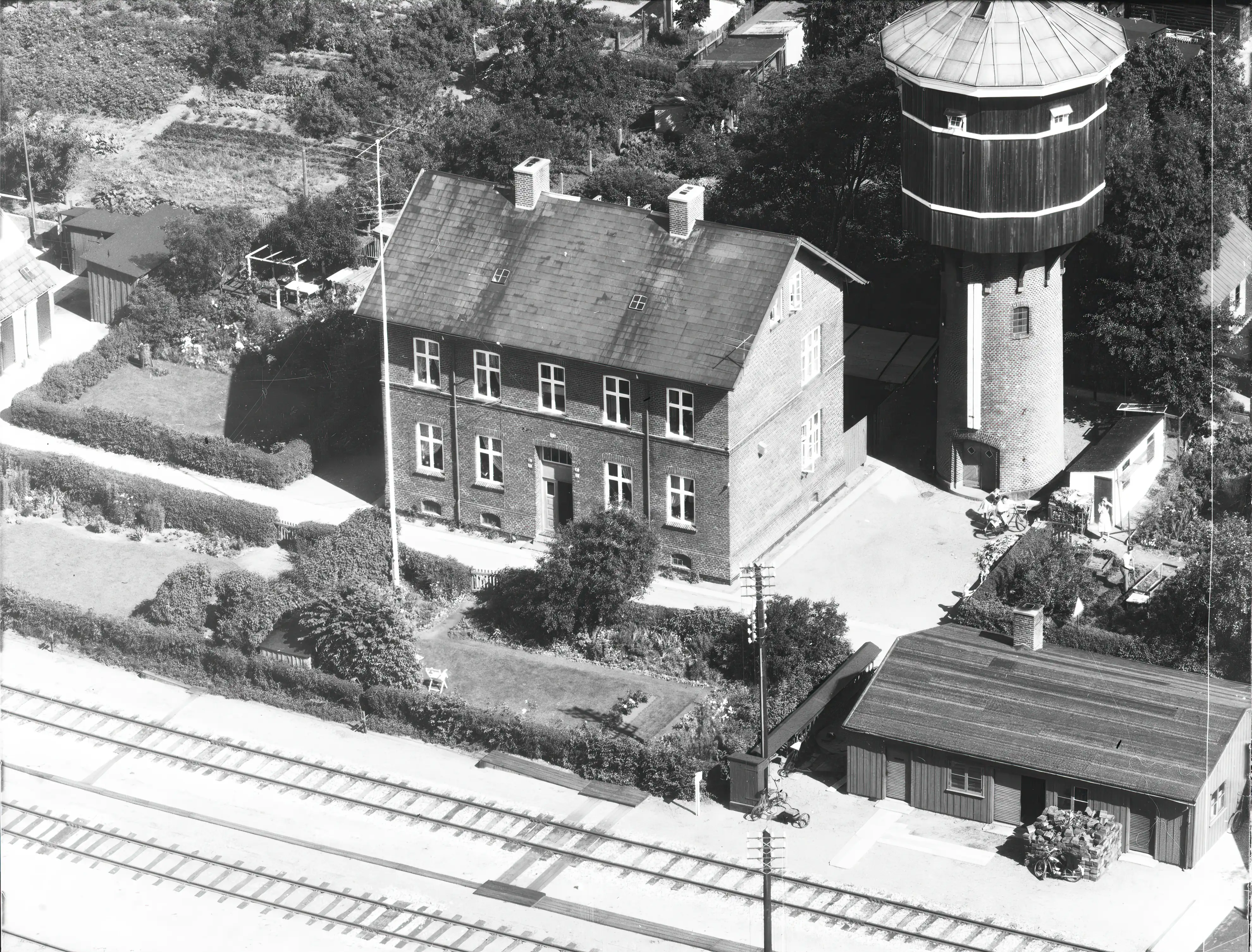Billede af Ryomgård Stations vandtårn. Billede af Ryomgård Stations vandtårn.
