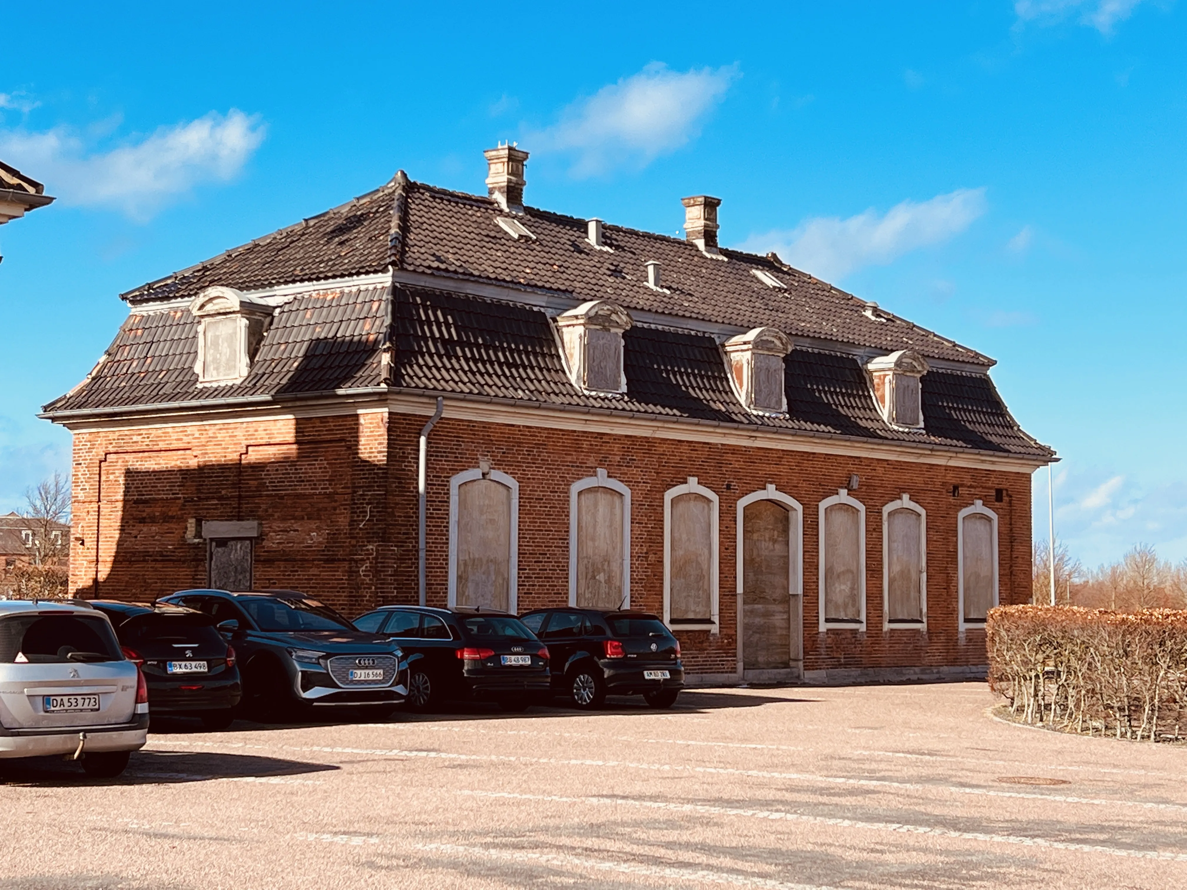 Billede af Korsør Stations varehus.