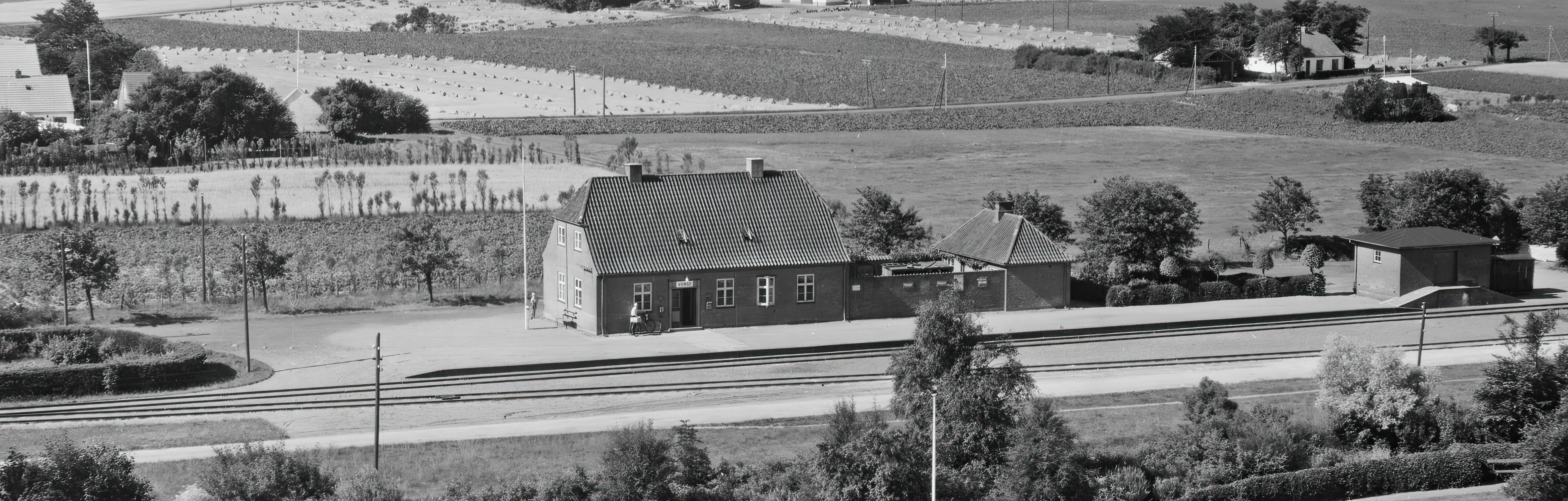 Billede af Vonge Station. Billede af Vonge Station.