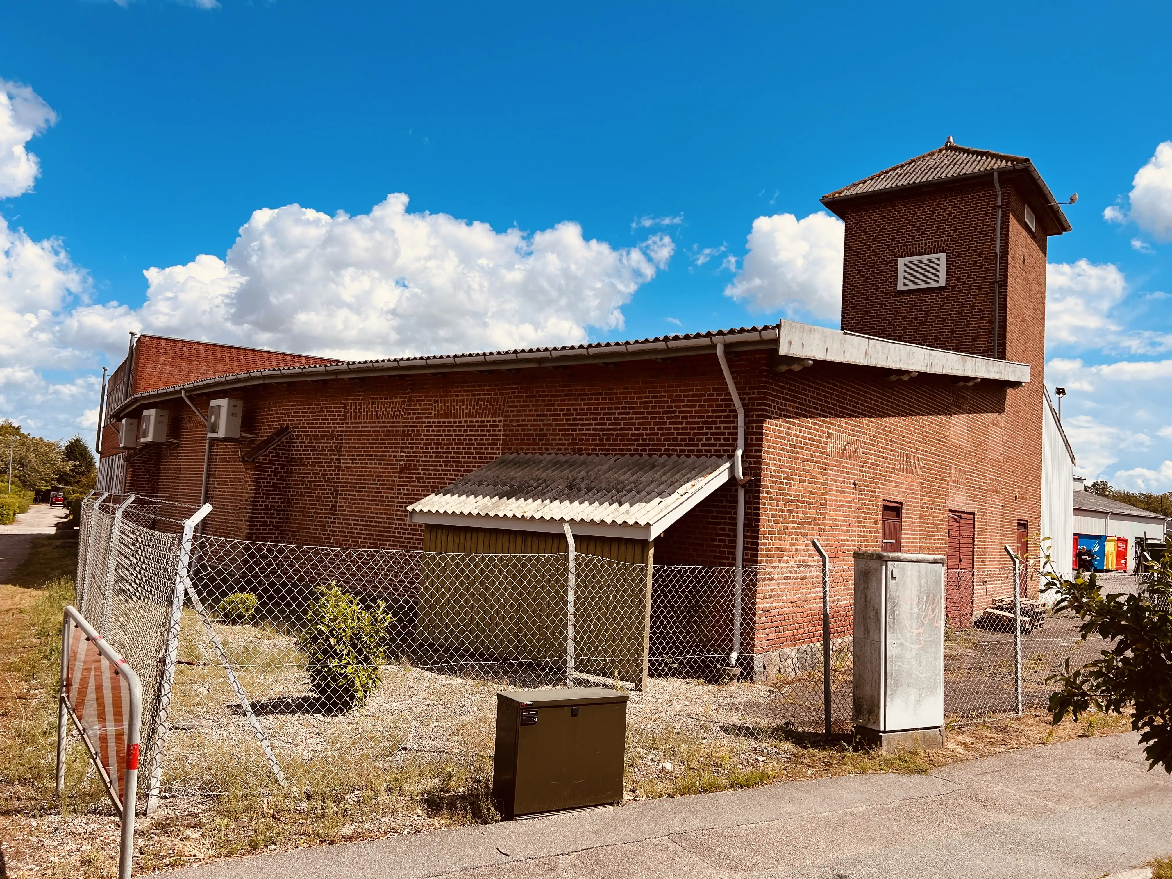 Billede af Hørve-Værslev banens remise ved Hørve Station.