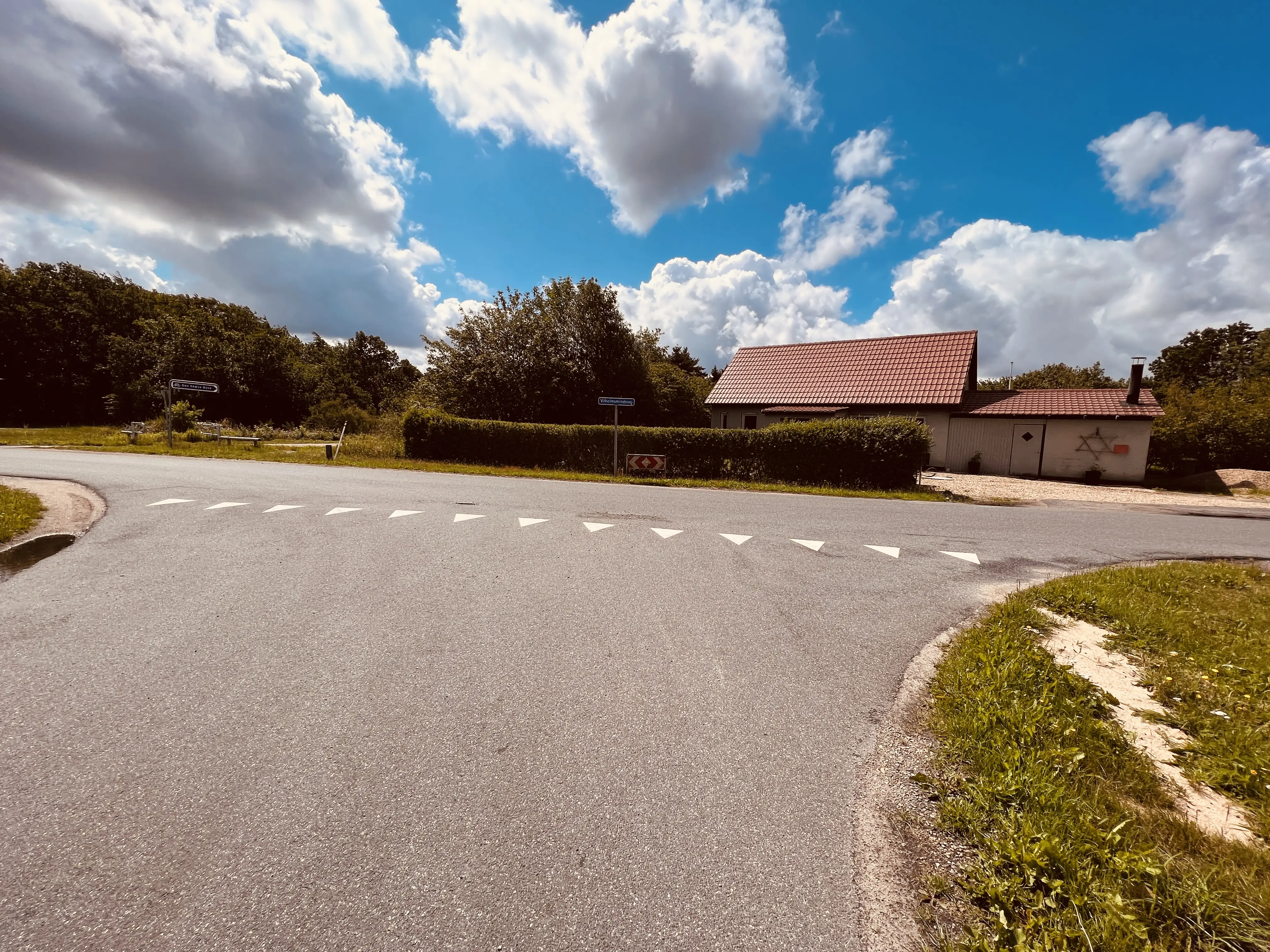 Billede af Kolstrupgaard Holdeplads. Billede af Kolstrupgaard Holdeplads.