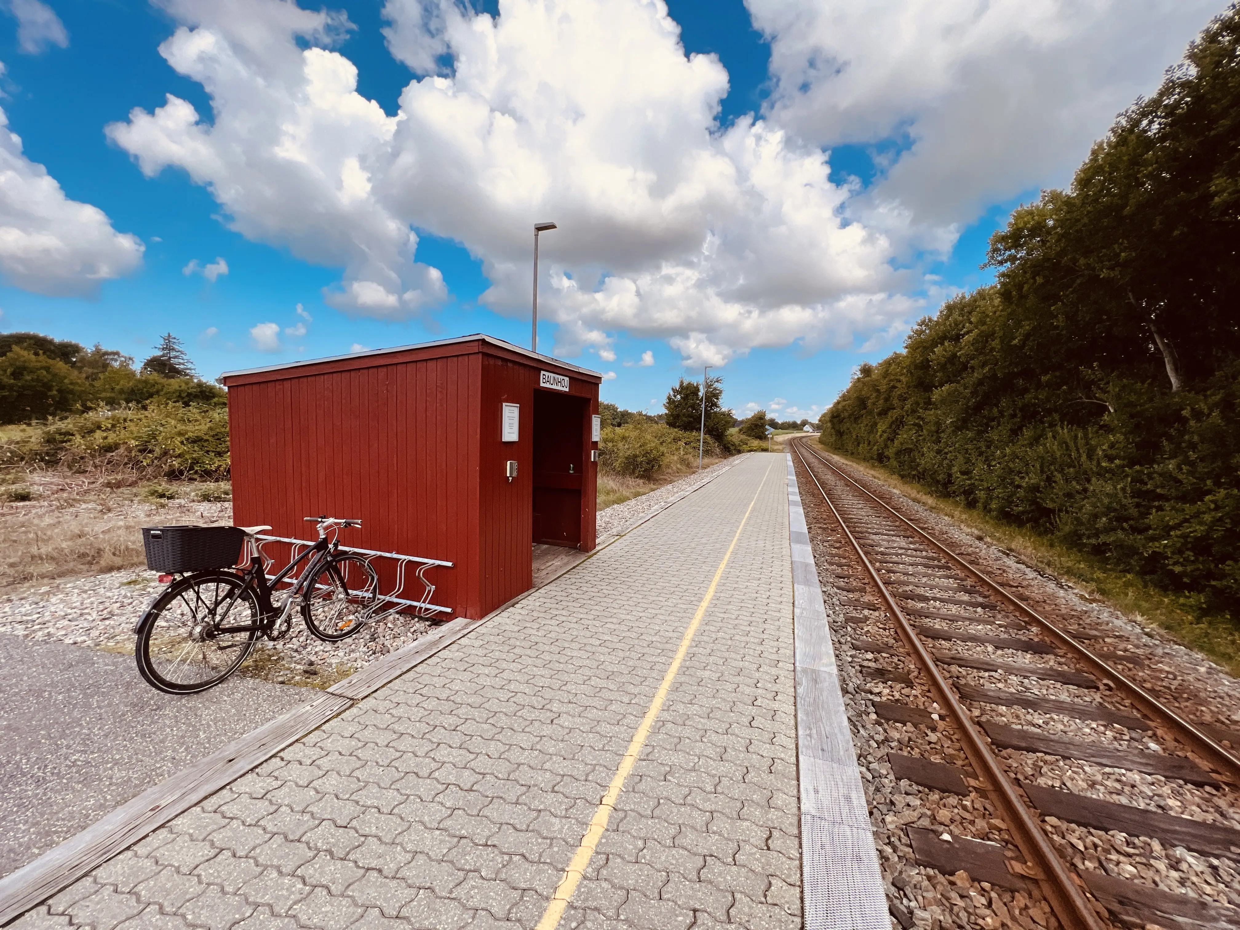 Billede af Baunhøj Trinbræt med Sidespor. Billede af Baunhøj Trinbræt med Sidespor.