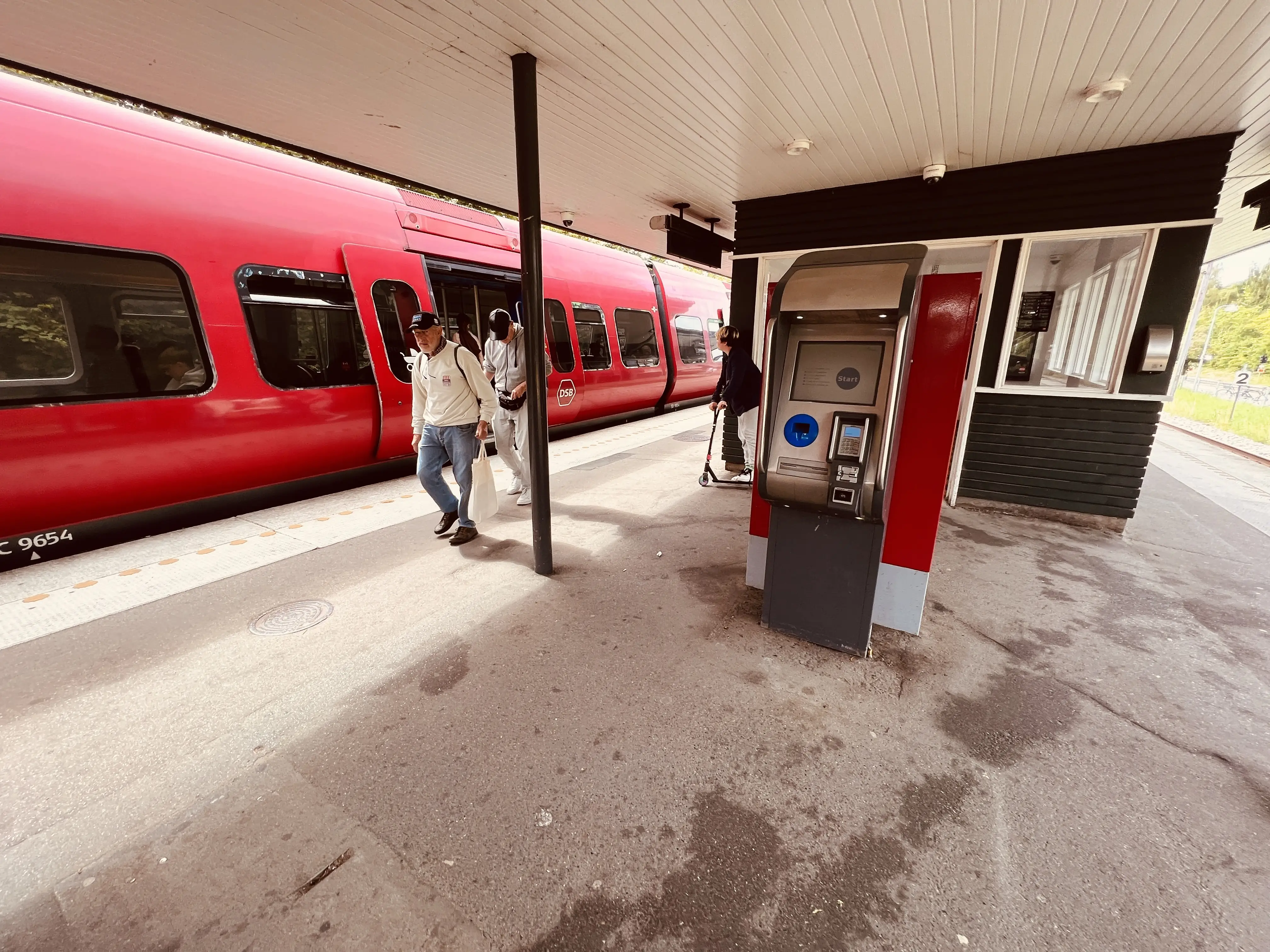Billede af Jægersborg S-togstrinbræt.