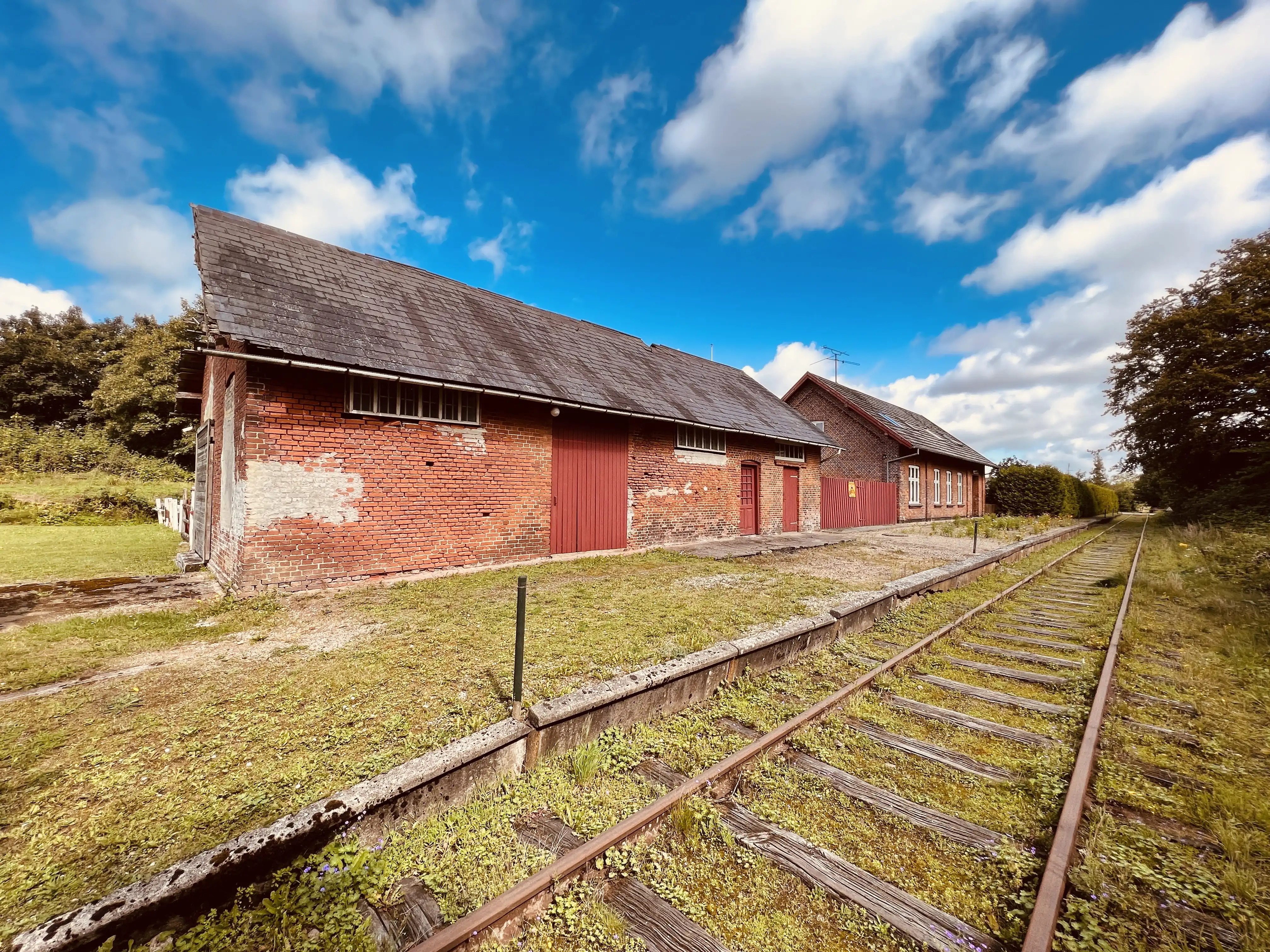 Billede af Nårup Stations varehus. Billede af Nårup Stations varehus.