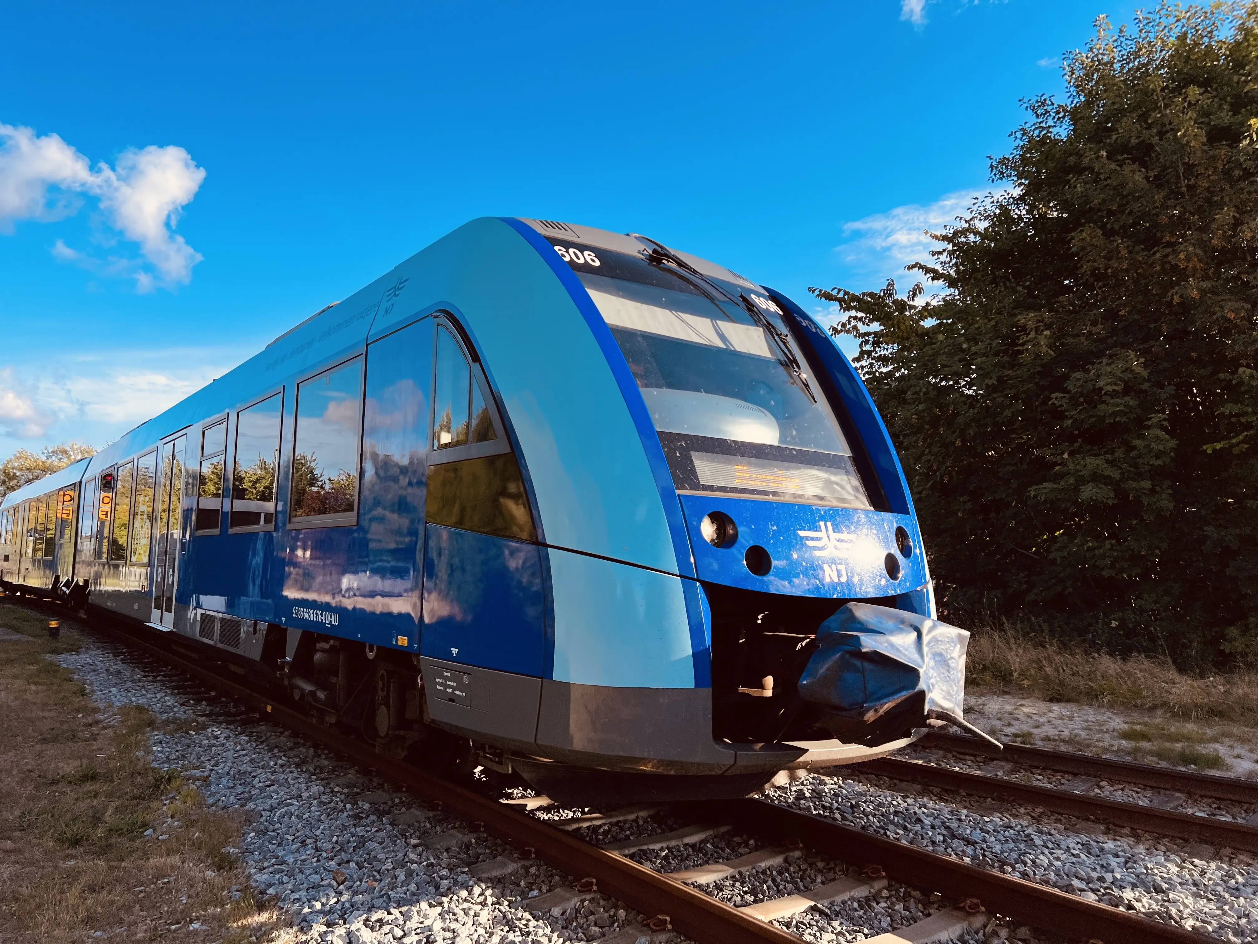 Billede af NJJ LM 606 fotograferet ud for Jerup Trinbræt. Billede af NJJ LM 606 fotograferet ud for Jerup Trinbræt.