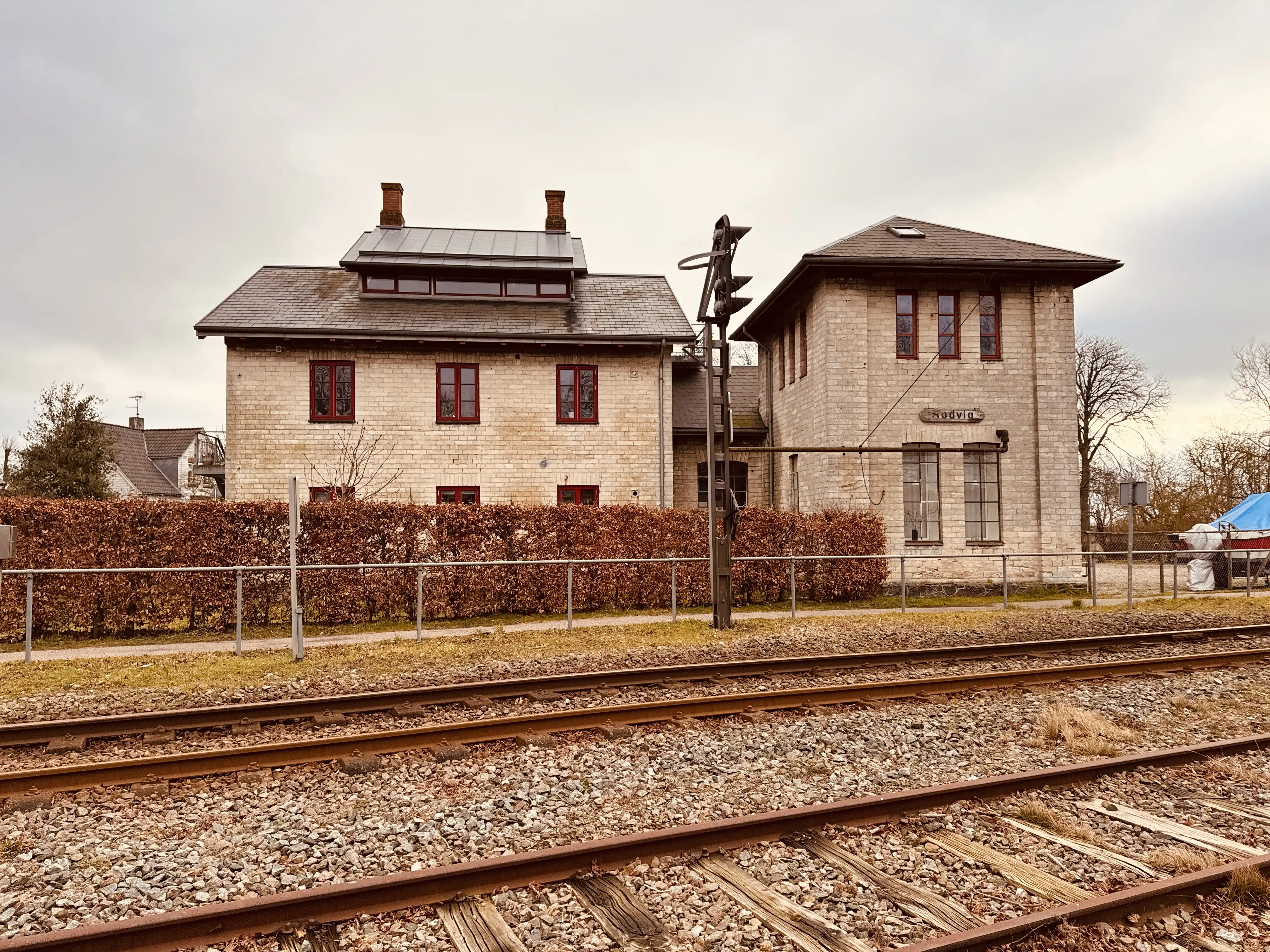 Billede af Rødvig Stations remise. Billede af Rødvig Stations remise.