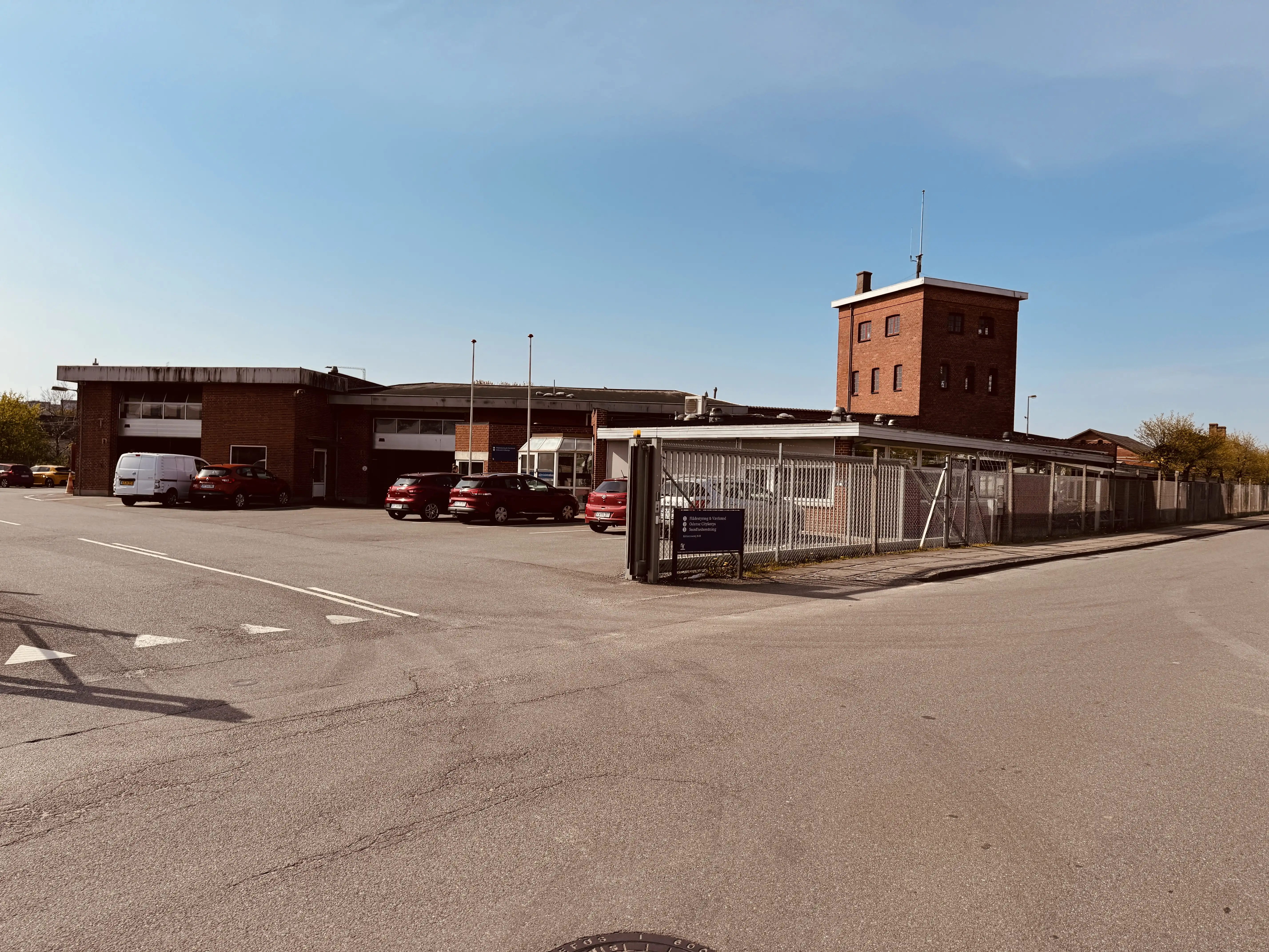 Billede af Odense Sydbanegårds remise og værksteder.