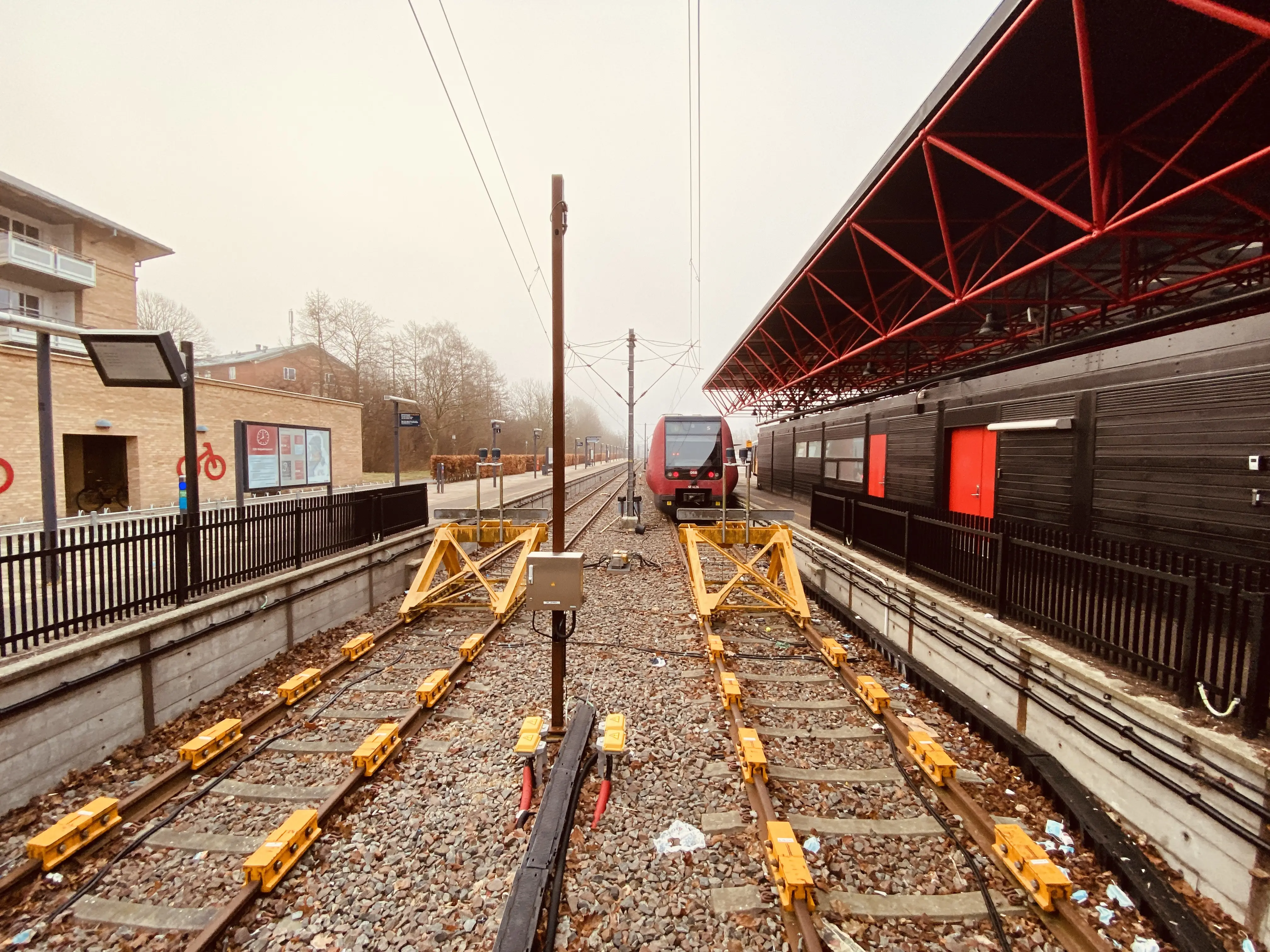 Billede af DSB SE 4126 fotograferet ud for Farum S-togstrinbræt. Billede af DSB SE 4126 fotograferet ud for Farum S-togstrinbræt.