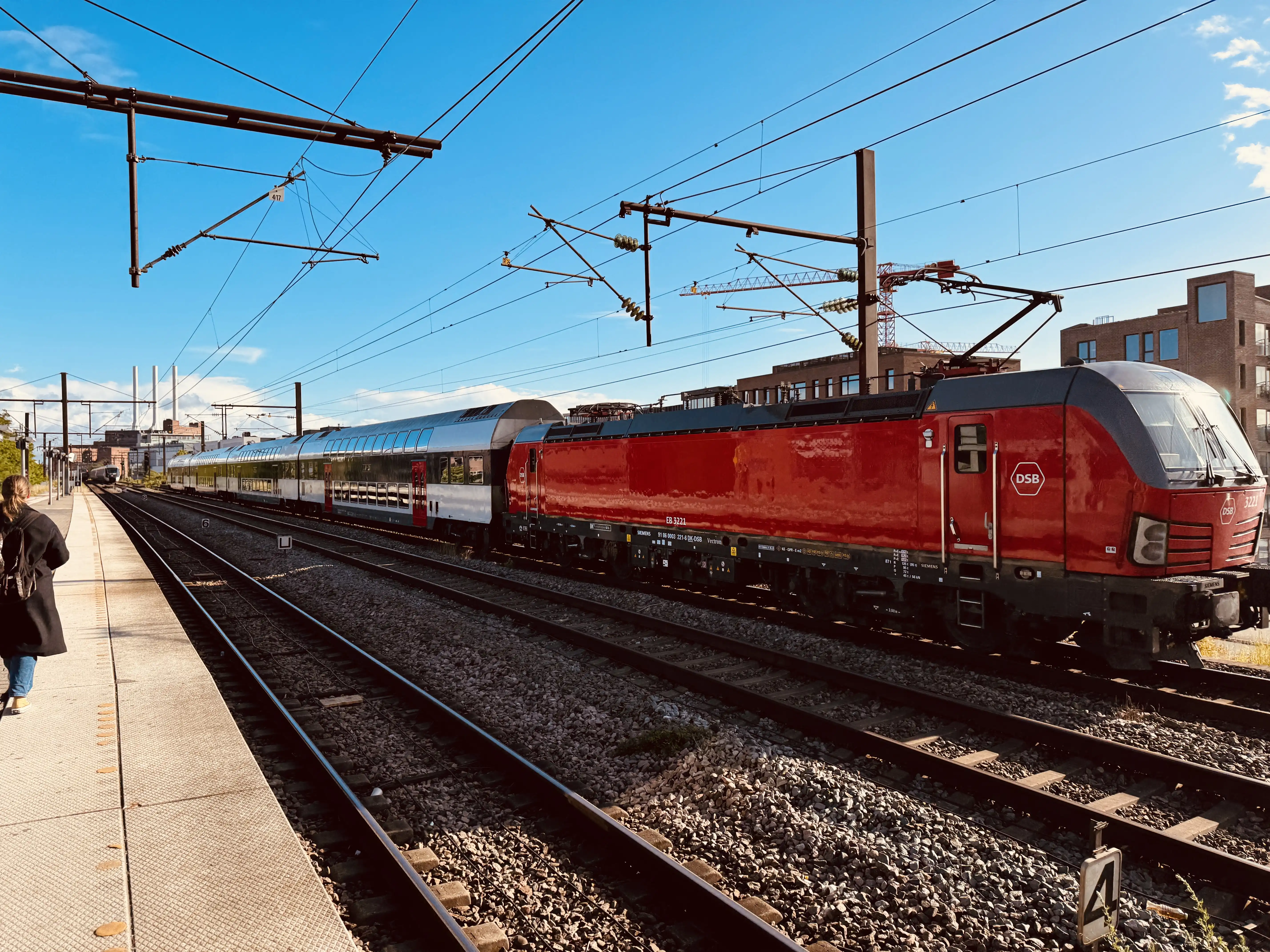 Billede af DSB EB 3221 fotograferet ud for Nordhavn S-togstrinbræt. Billede af DSB EB 3221 fotograferet ud for Nordhavn S-togstrinbræt.