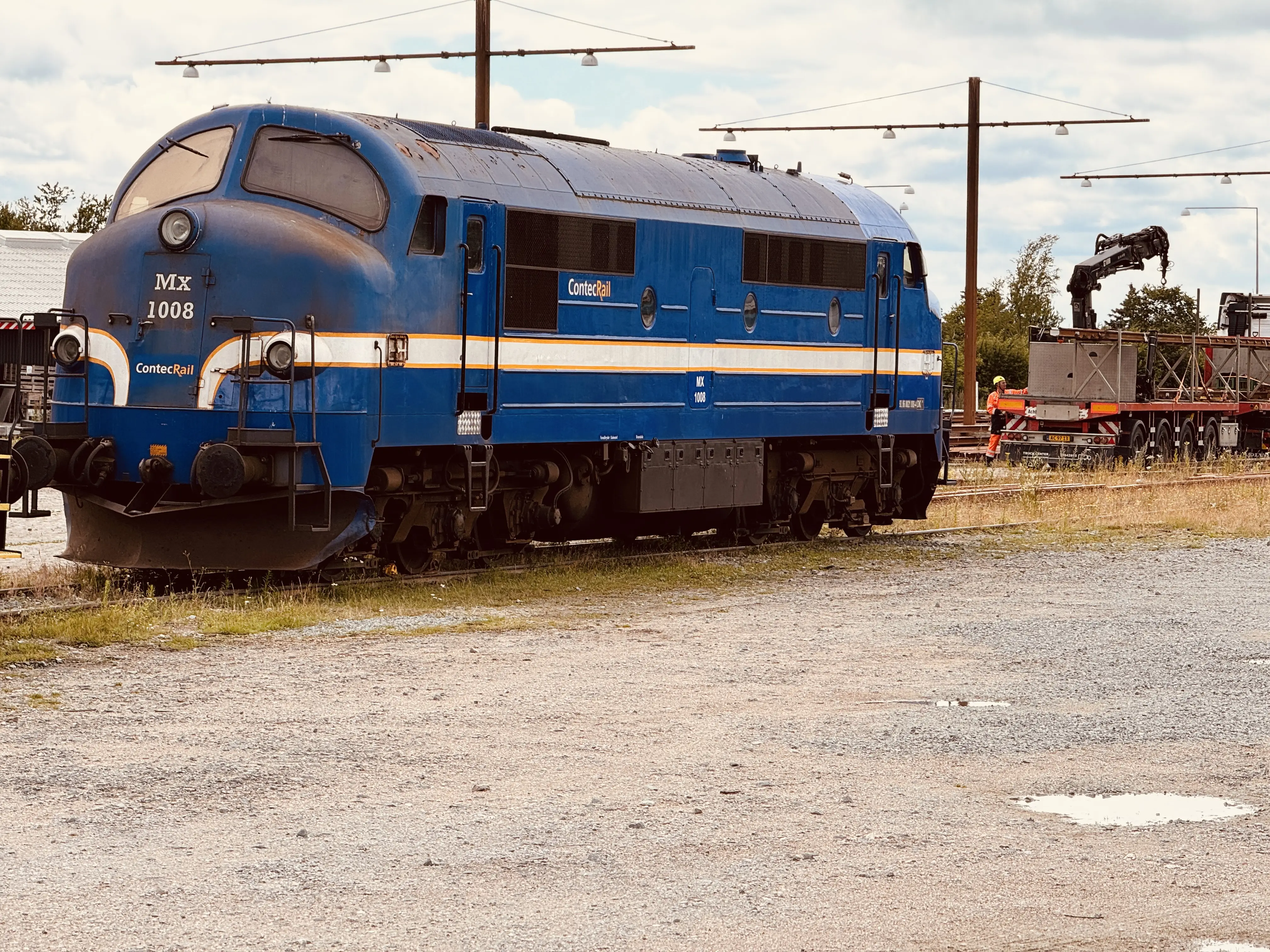 Billede af Contec MX 1008, tidligere DSB MX 1008 fotograferet ud for Ringsted Station.