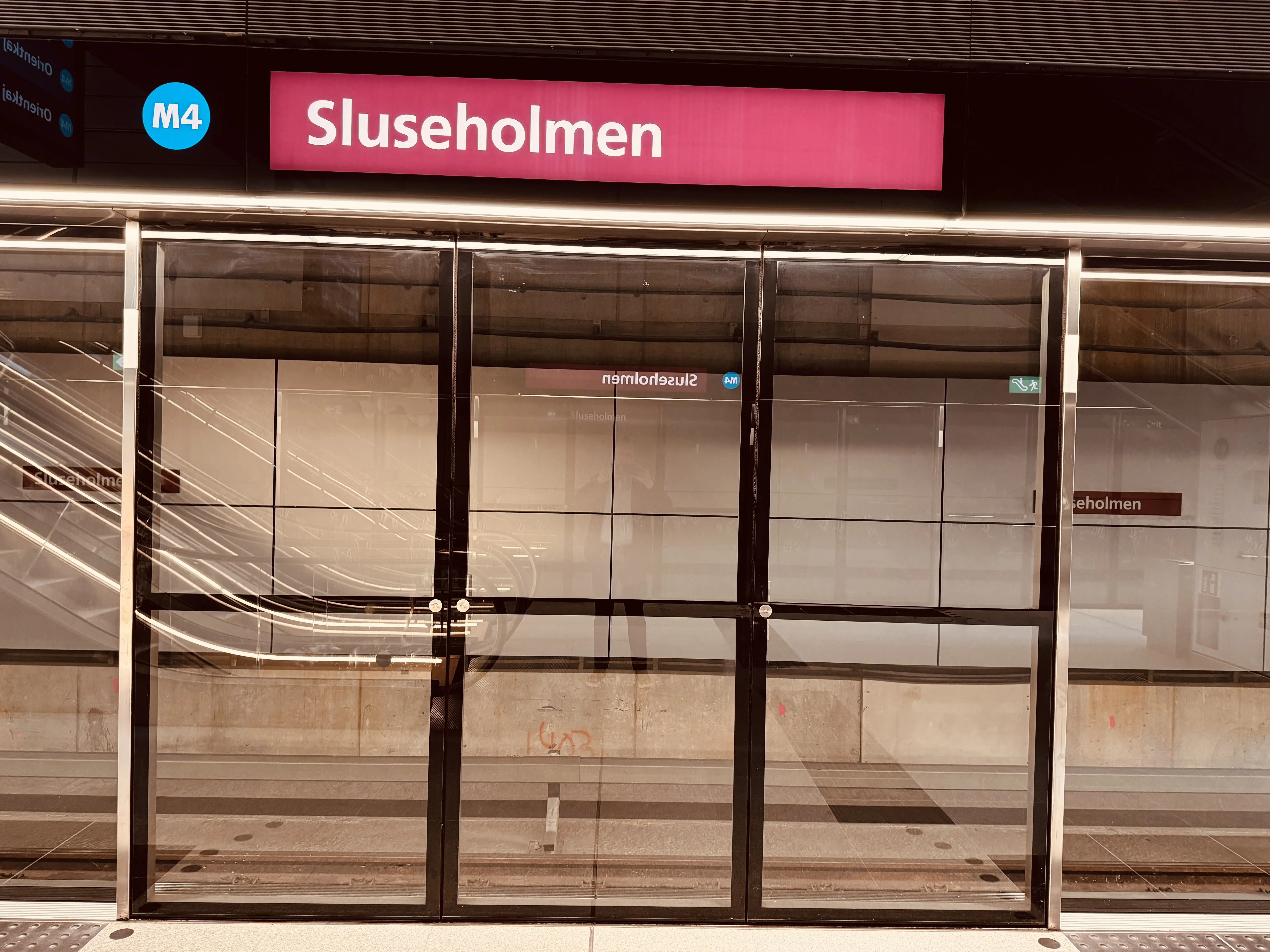 Billede af Sluseholmen Metrostation. Billede af Sluseholmen Metrostation.