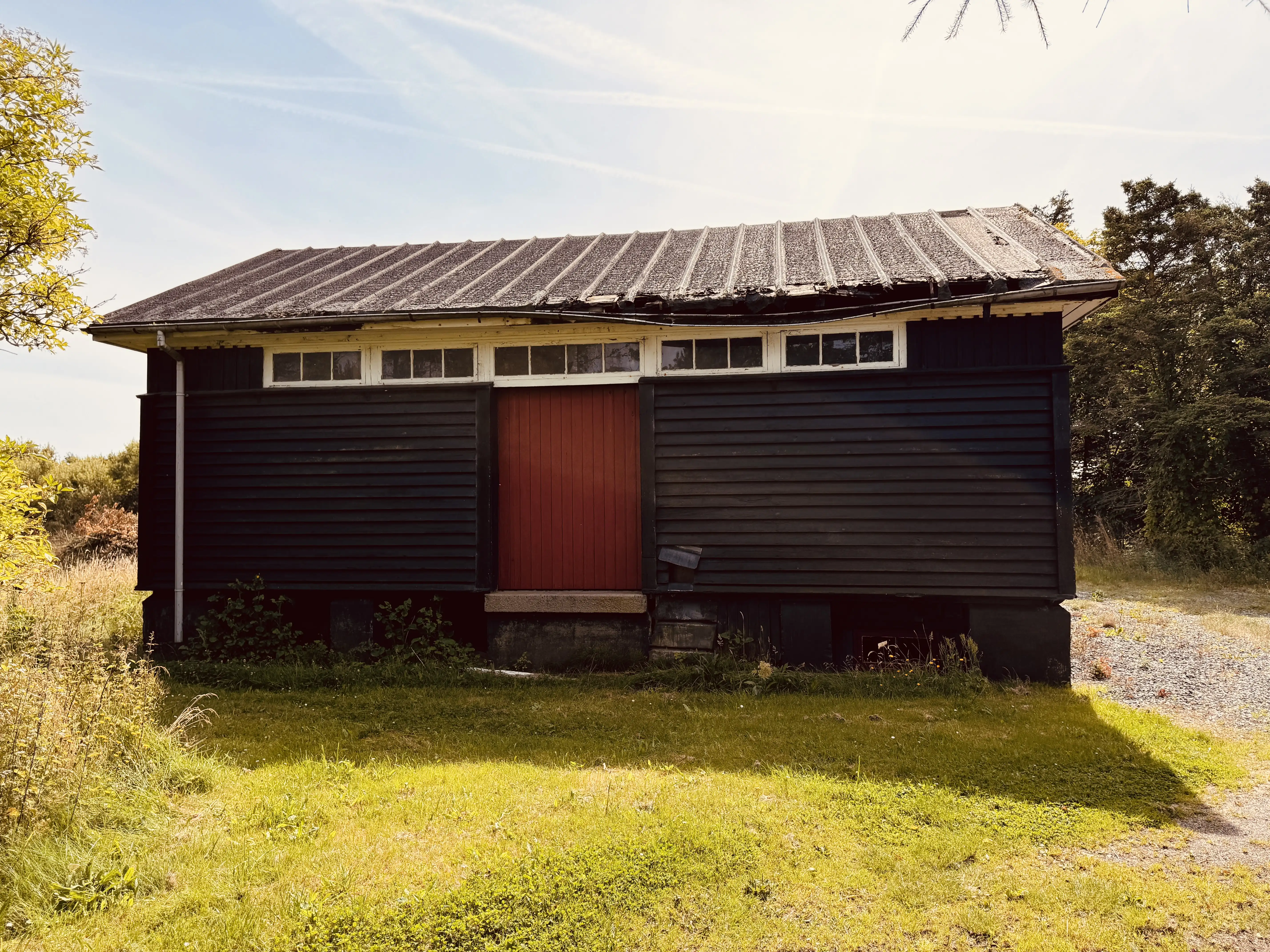 Billede af Lønstrup Stations varehus. Billede af Lønstrup Stations varehus.