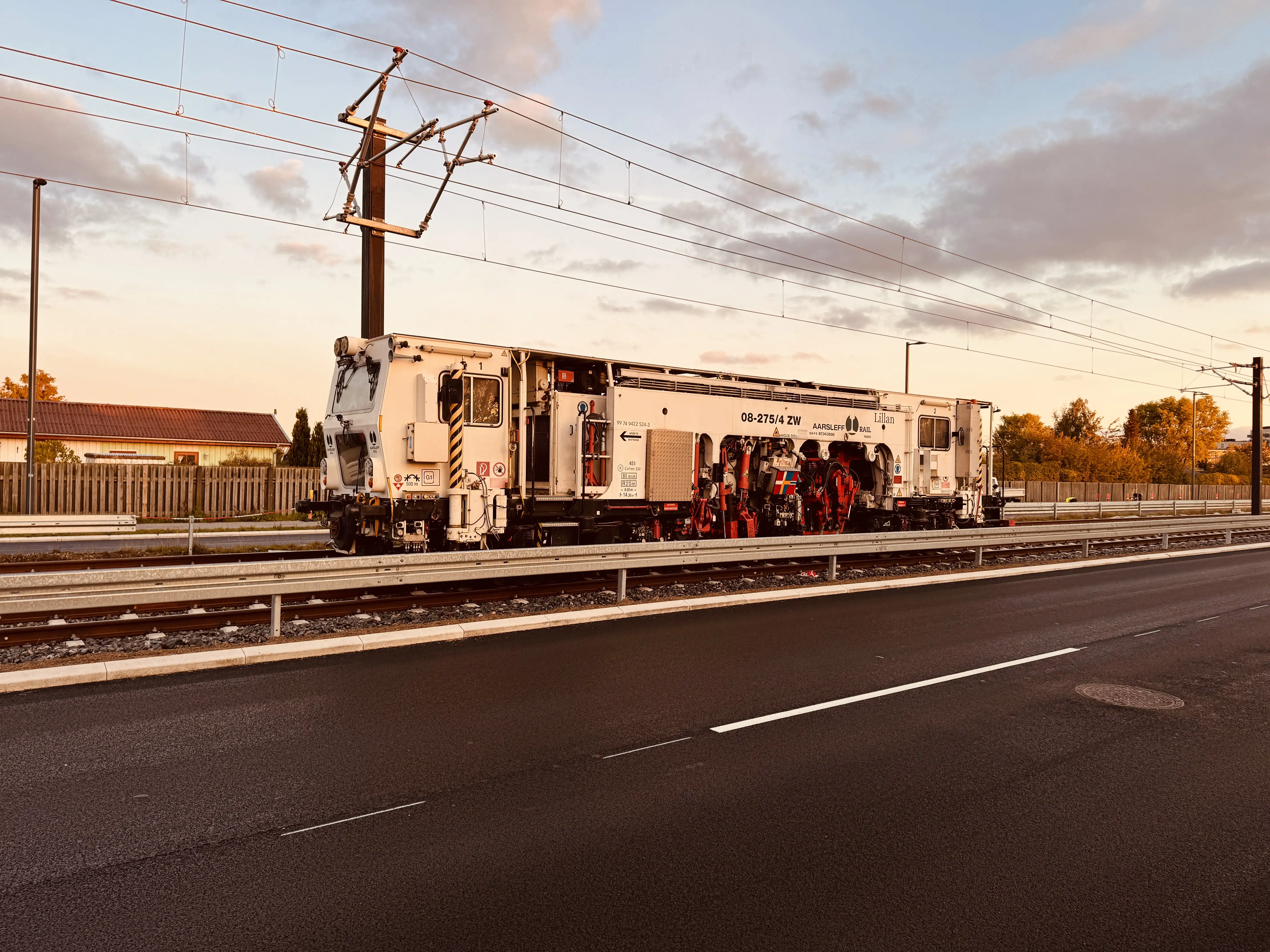 Billede af sporstopperen "Lillan" ved Rødovre Nord Letbanestation. Billede af sporstopperen "Lillan" ved Rødovre Nord Letbanestation.