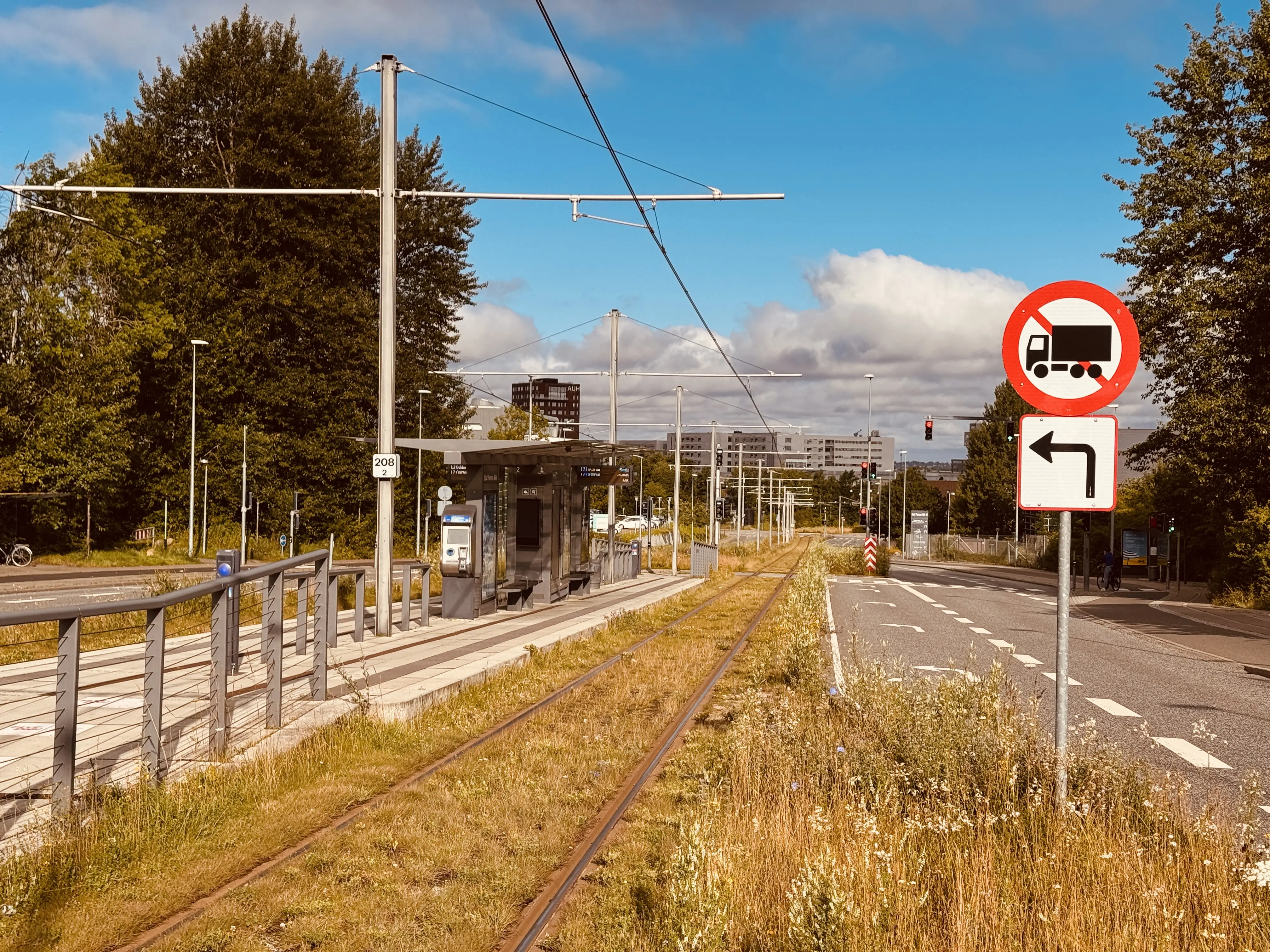 Billede af Olof Palmes Allé Letbanestation.