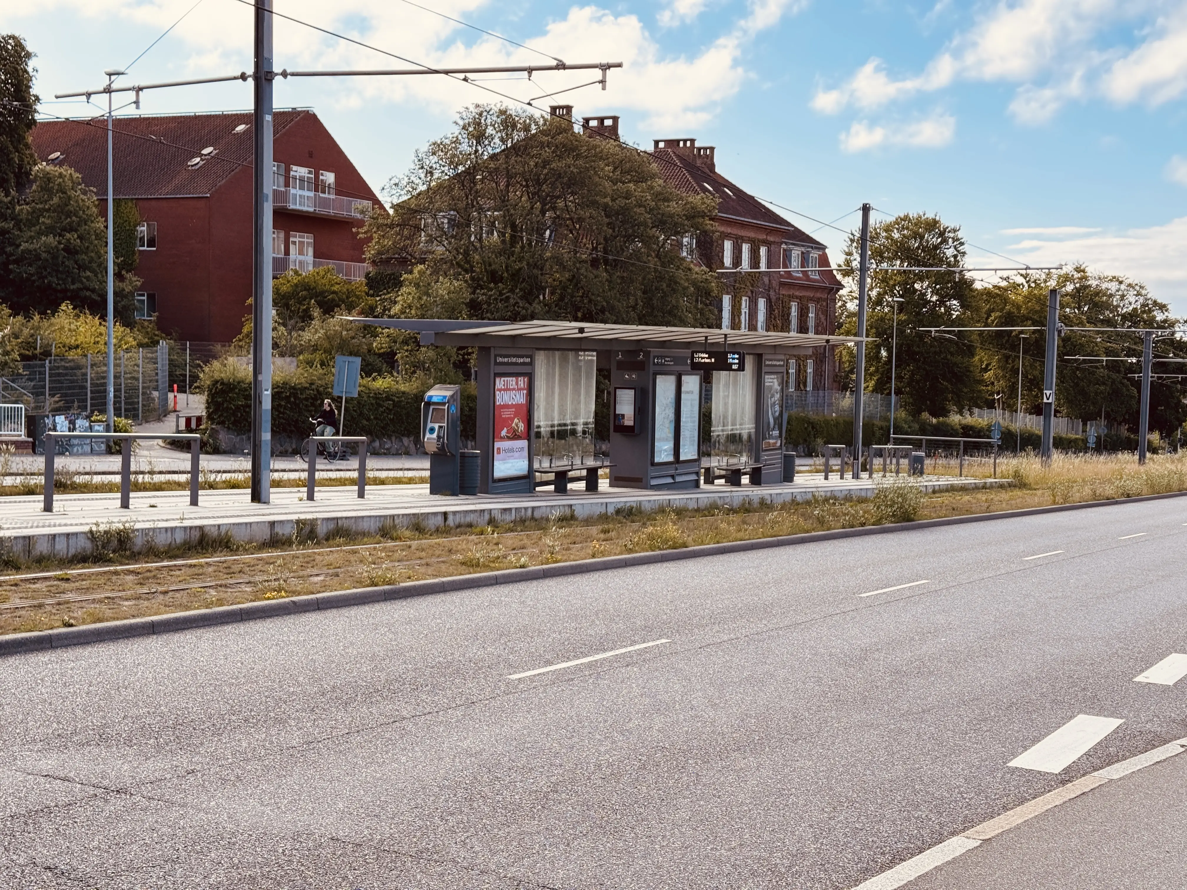 Billede af Universitetsparken Letbanestation.
