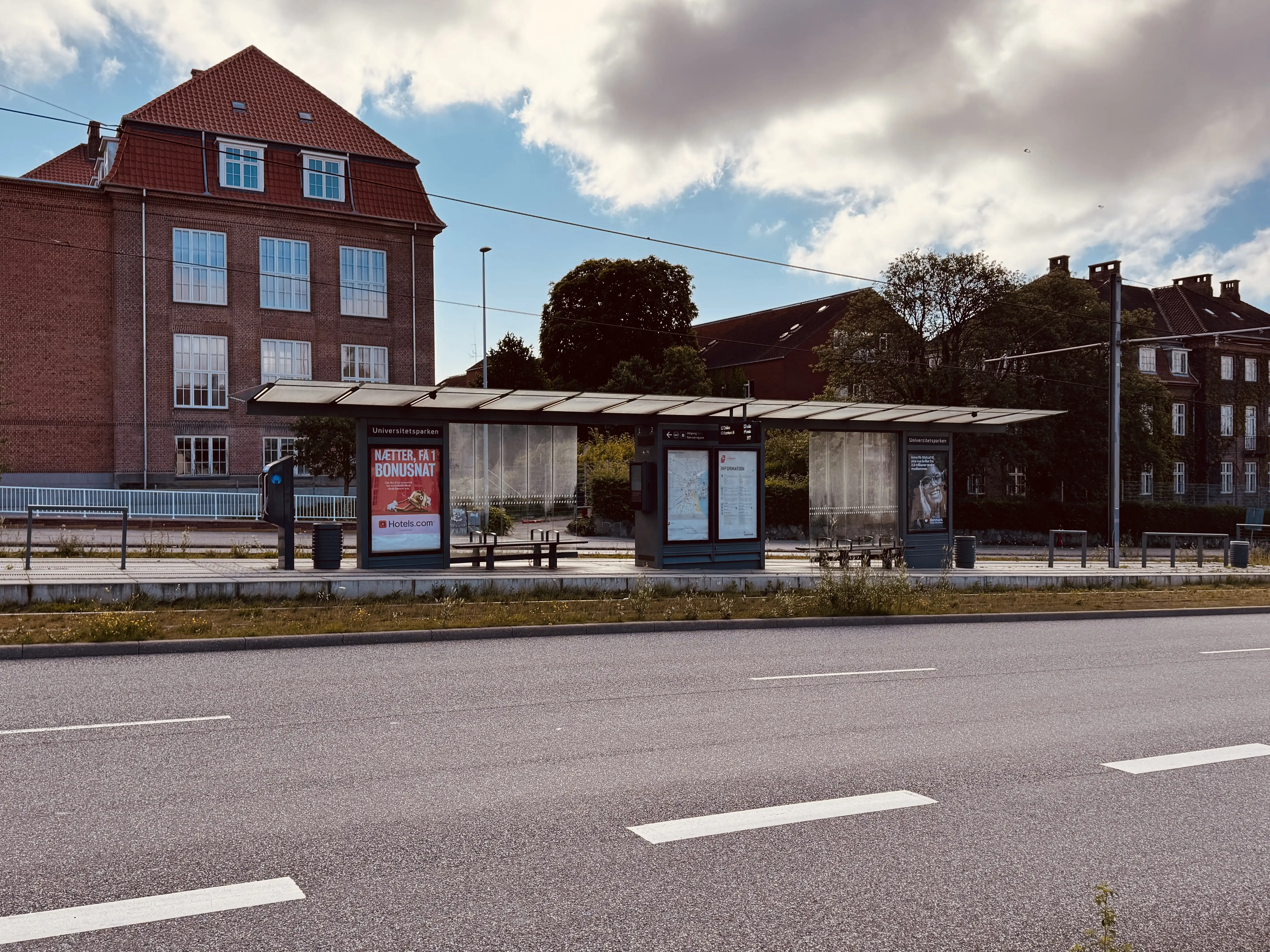 Billede af Universitetsparken Letbanestation.