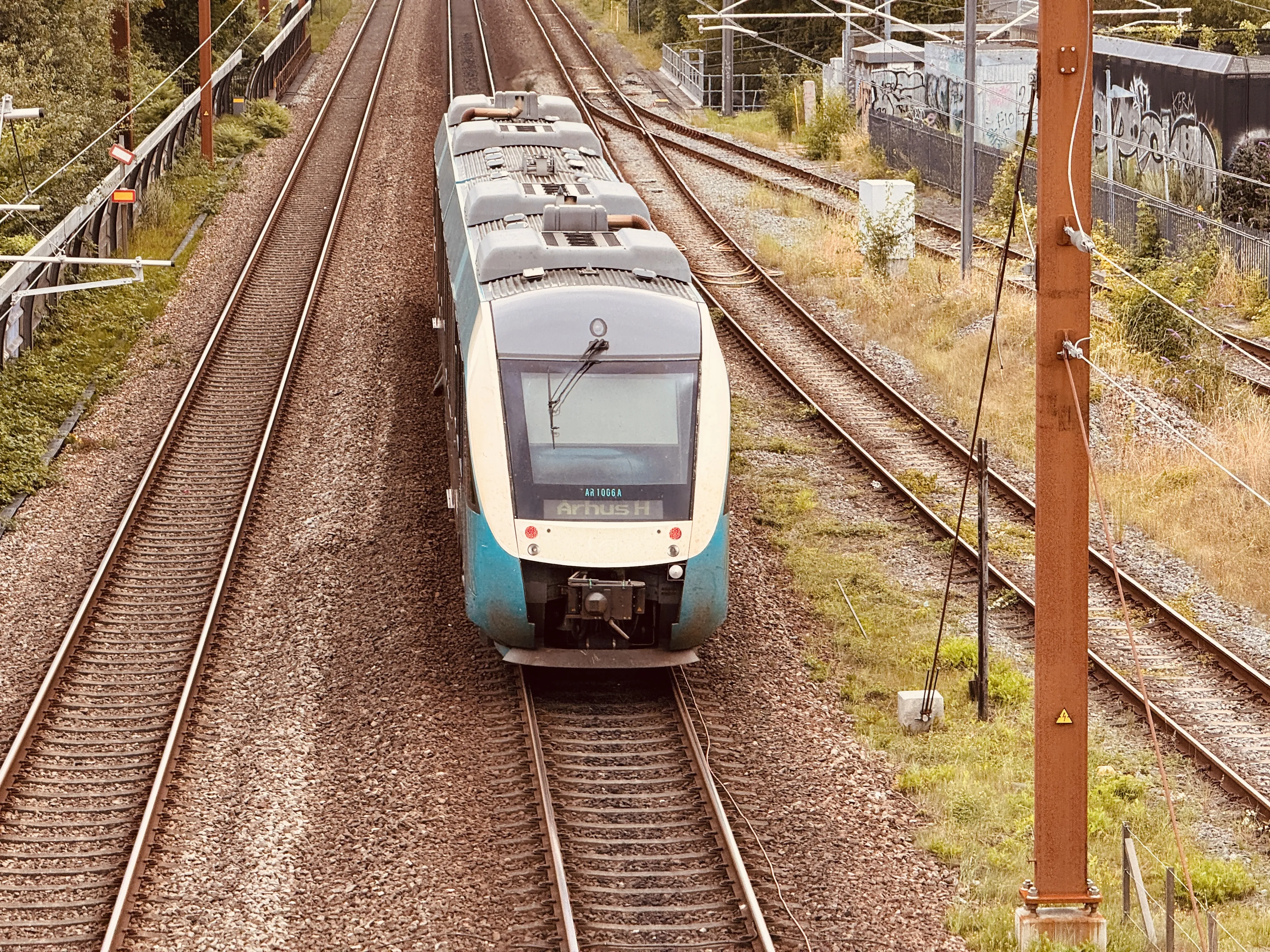 Billede af GoCollective AR 1006, tidligere ARRIVA AR 1006 fotograferet ud for Viby Jylland Trinbræt. Billede af GoCollective AR 1006, tidligere ARRIVA AR 1006 fotograferet ud for Viby Jylland Trinbræt.
