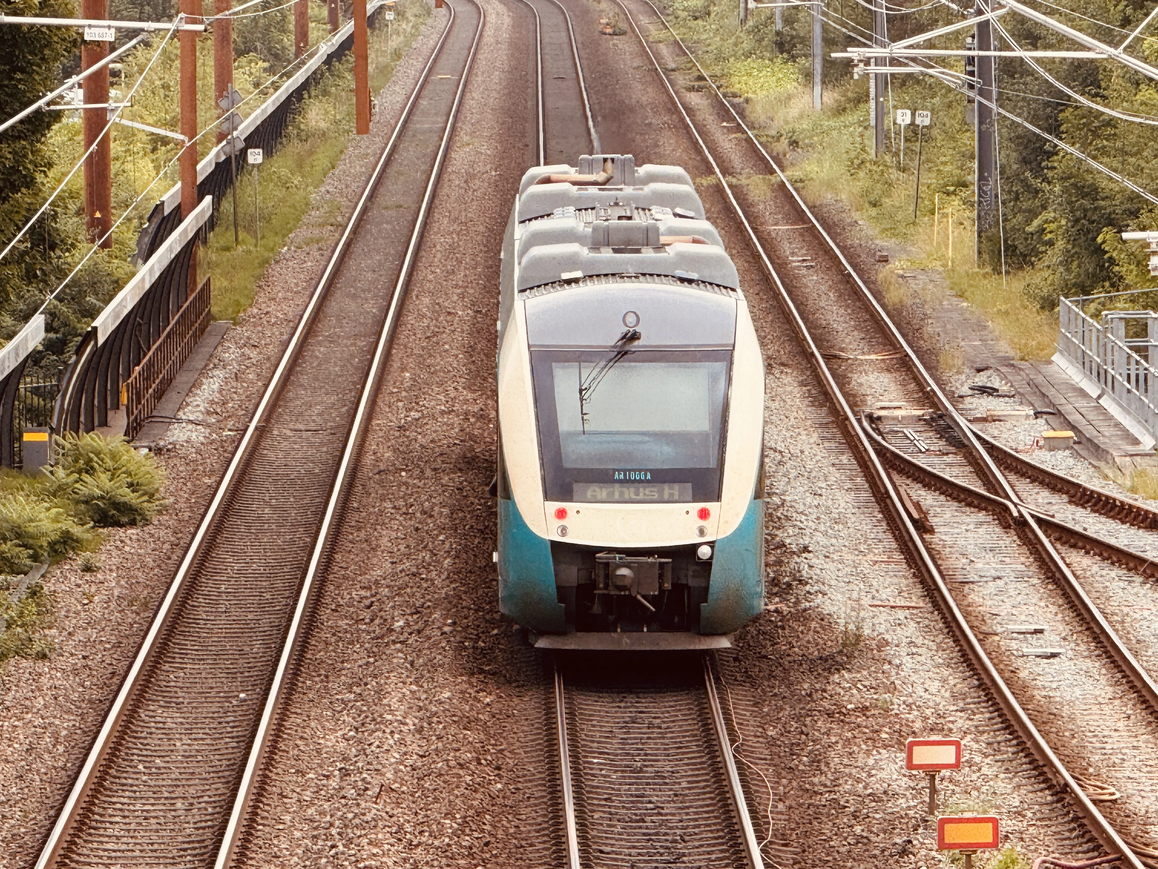 Billede af GoCollective AR 1006, tidligere ARRIVA AR 1006 fotograferet ud for Viby Jylland Trinbræt. Billede af GoCollective AR 1006, tidligere ARRIVA AR 1006 fotograferet ud for Viby Jylland Trinbræt.