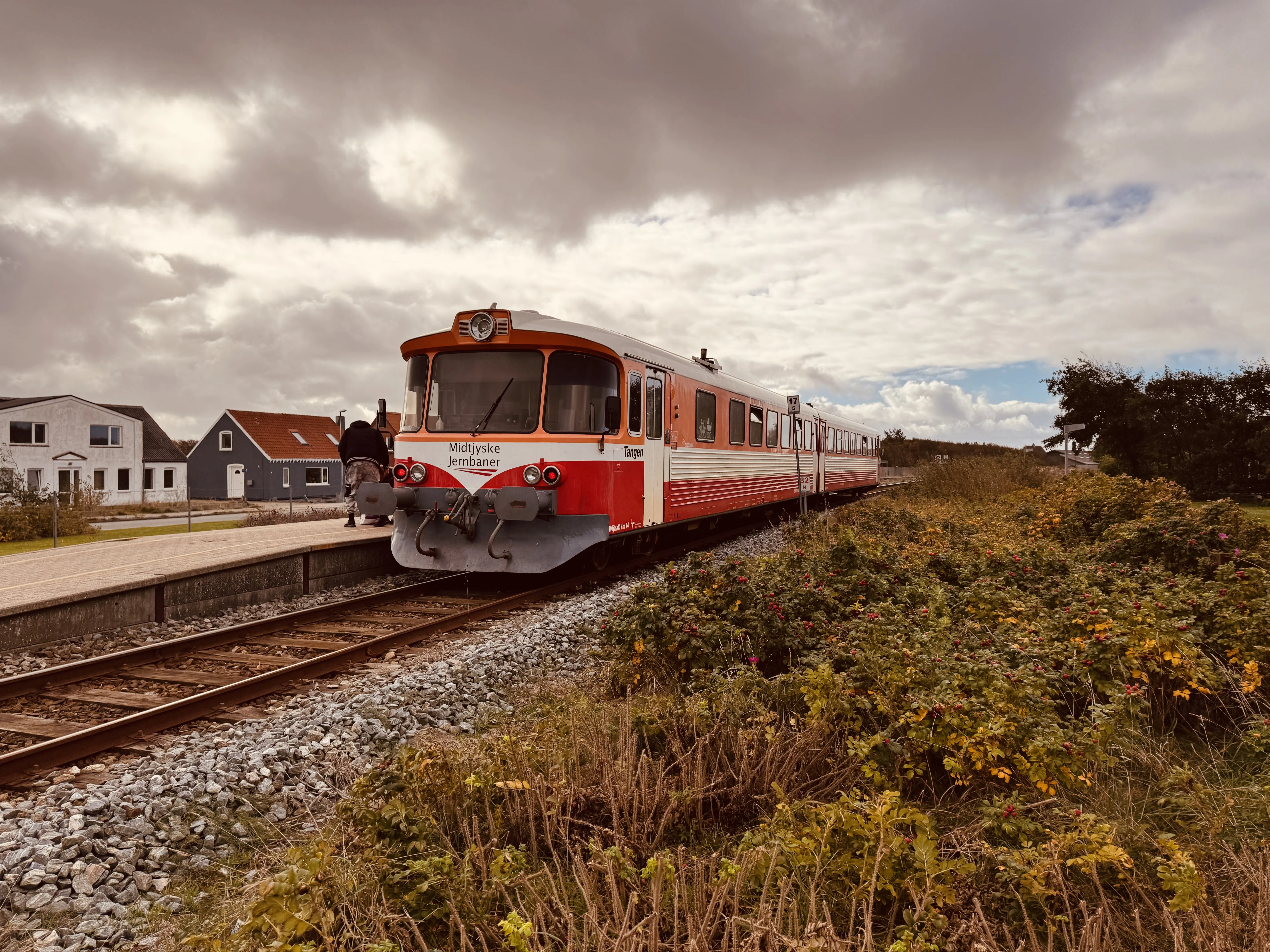 Billede af MjbaD YM 14, tidligere VLTJ YM 14 fotograferet ud for Harboøre Trinbræt.